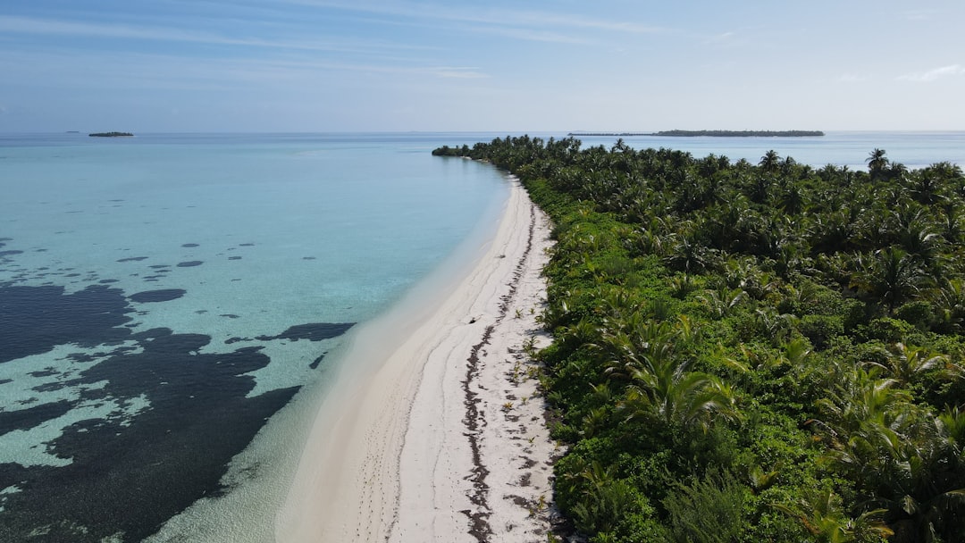 photo of Gaafu Alifu Atoll Beach near Huvadhu Atoll