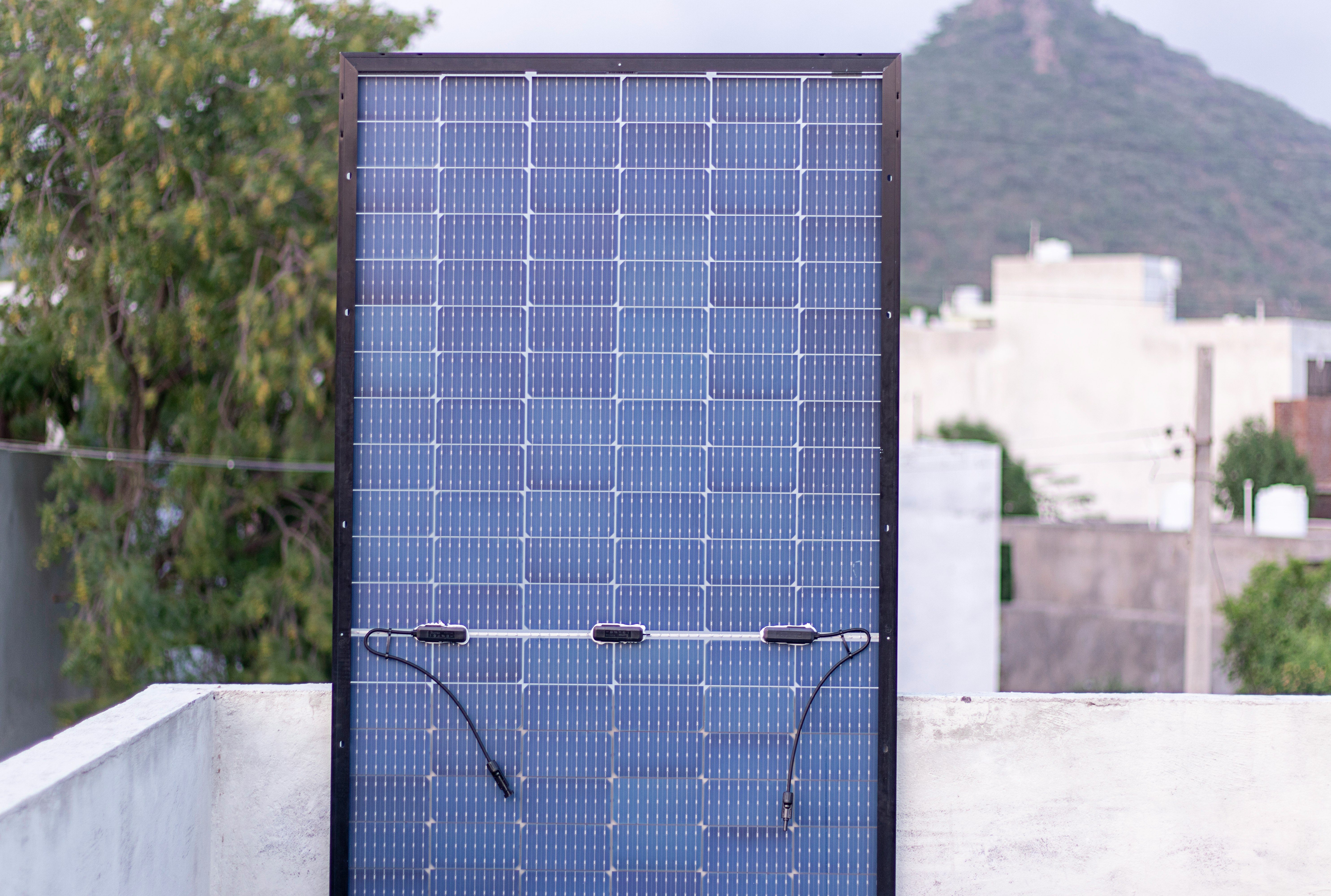 Bifacial solar panel generates electricity from both side introduced by LOOM SOLAR.