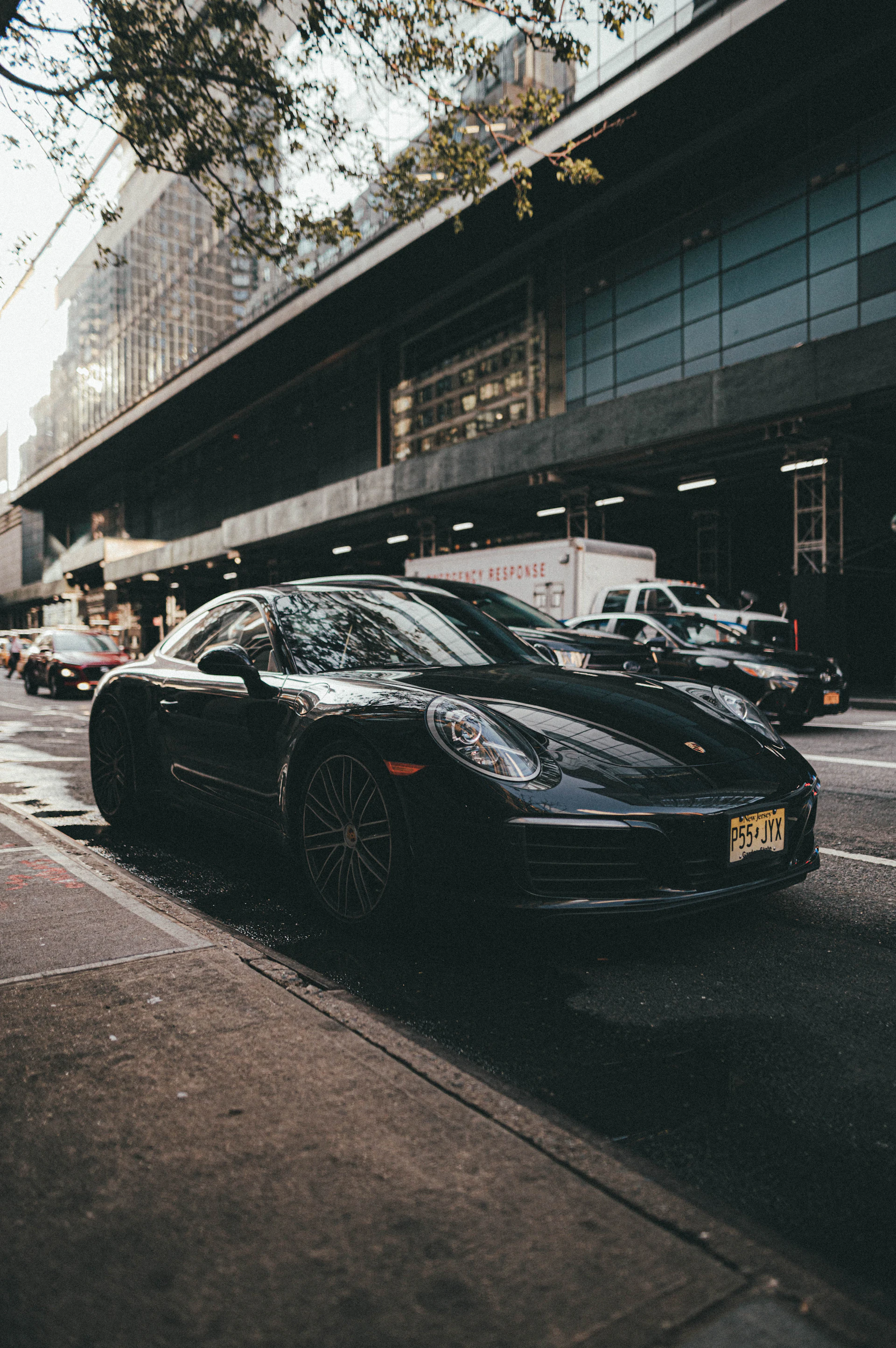 Porsche 911 Carrera — fotografia 1 din 1
