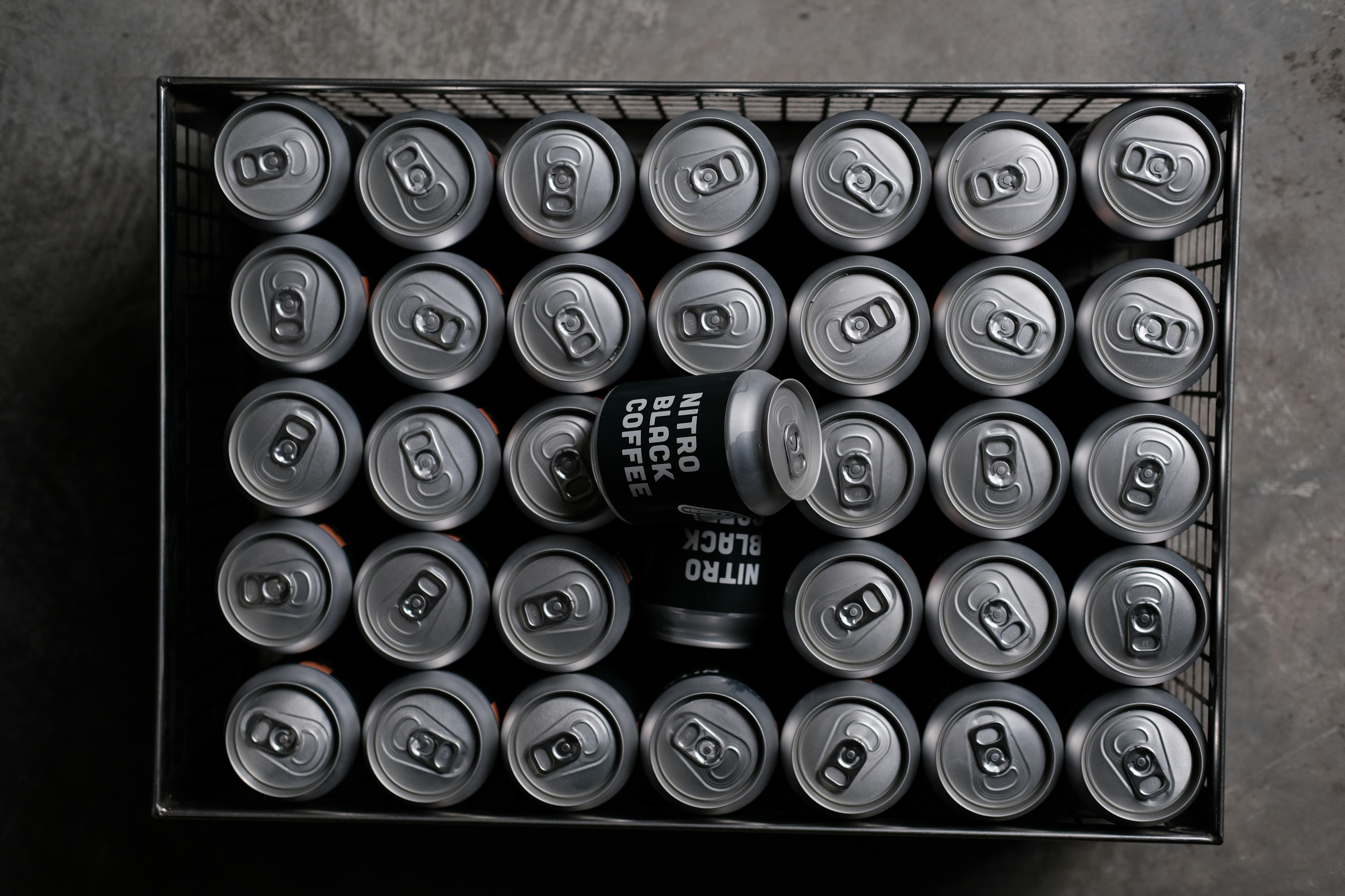 gray computer monitor