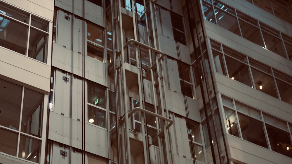 brown and white concrete building