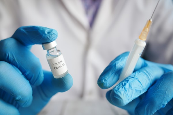 La vacuna antiCOVID de Pfizer podría incrementar el riesgo de derrame cerebral