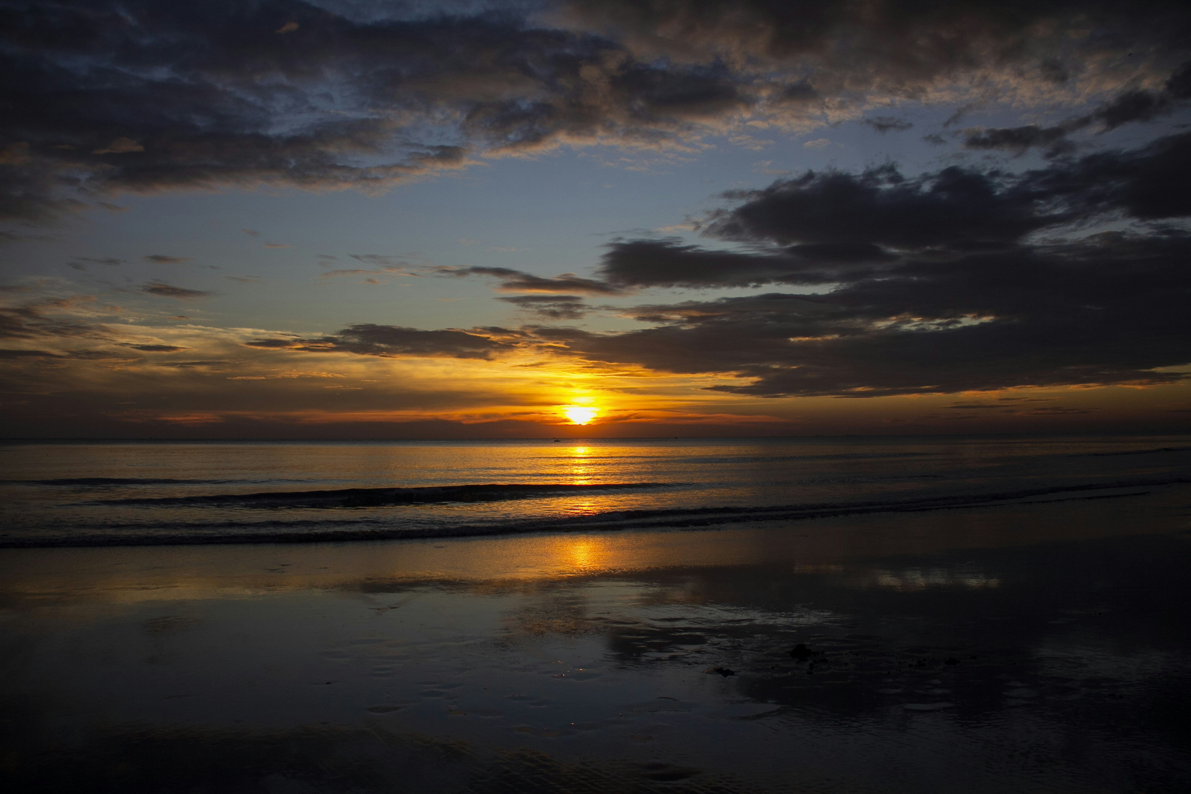 Photo by weerawee008