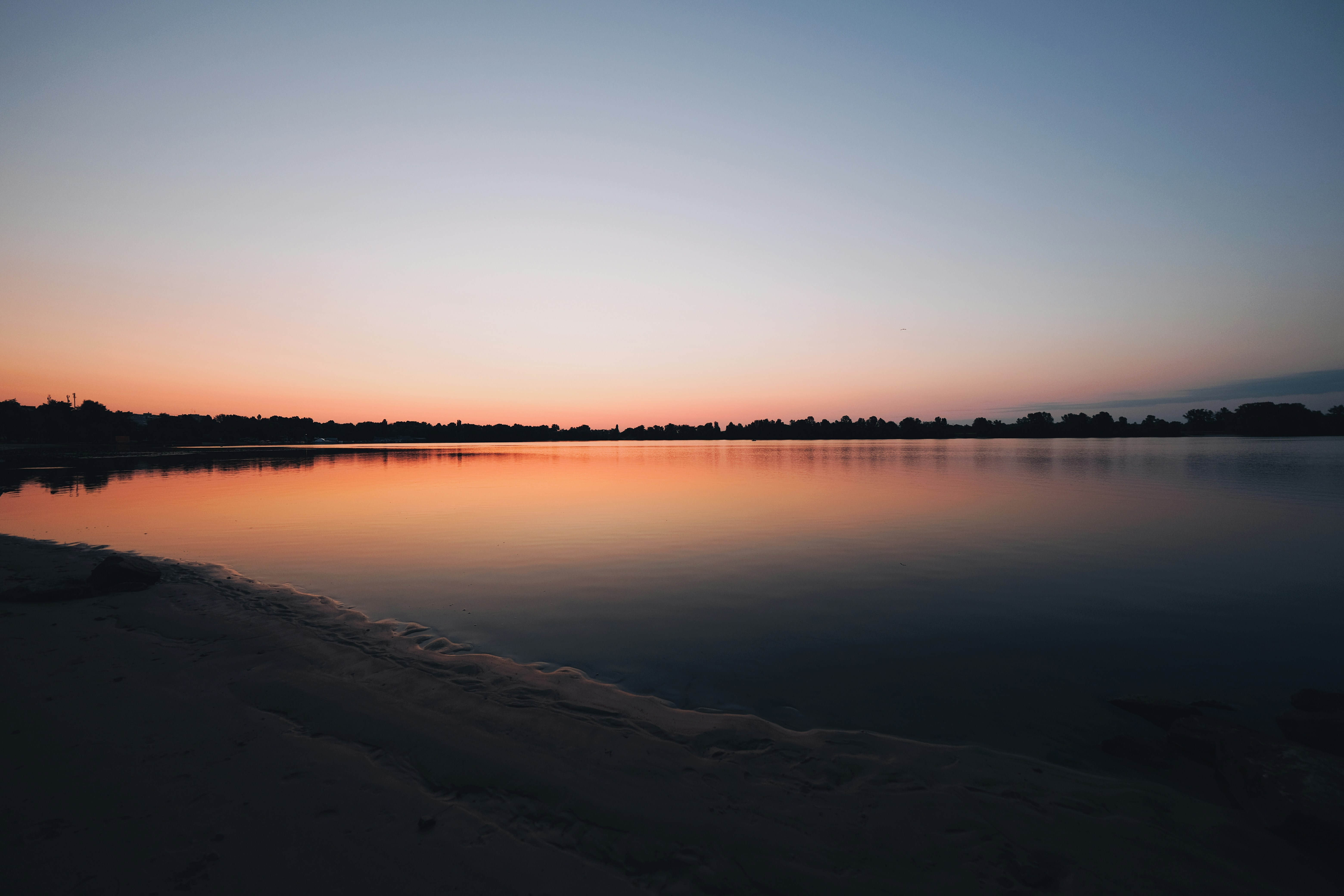 Photo by egorkomarov