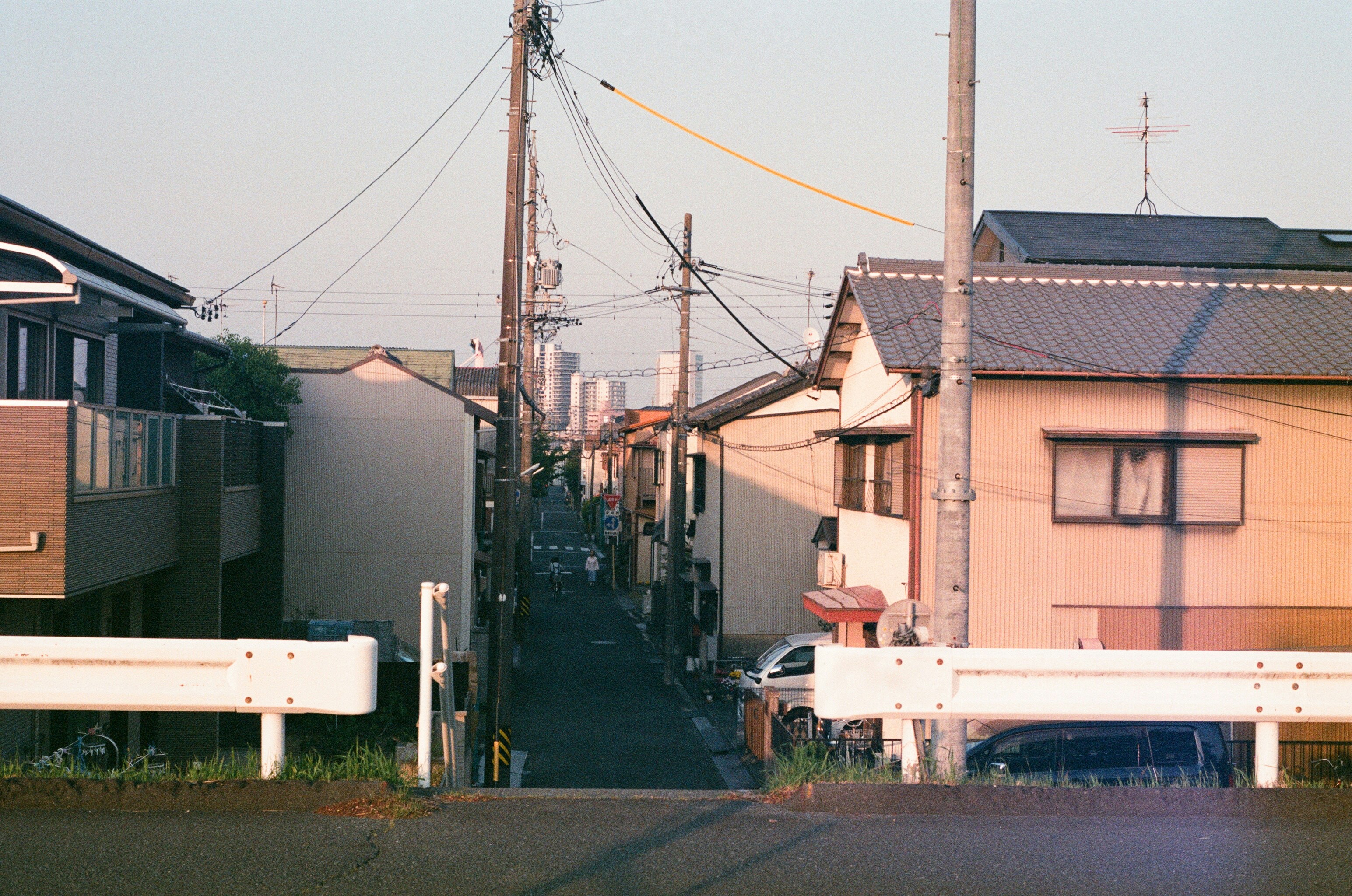 photo-1627102760895-5c09cc062bdd?ixid=M3wxMjA3fDB8MXxzZWFyY2h8NHx8Y2hpb3JpfGVufDB8fHx8MTc2Mjk4MjcwM3ww\u0026ixlib=rb-4.1.0