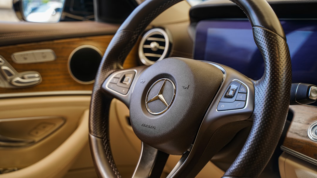 black mercedes benz steering wheel