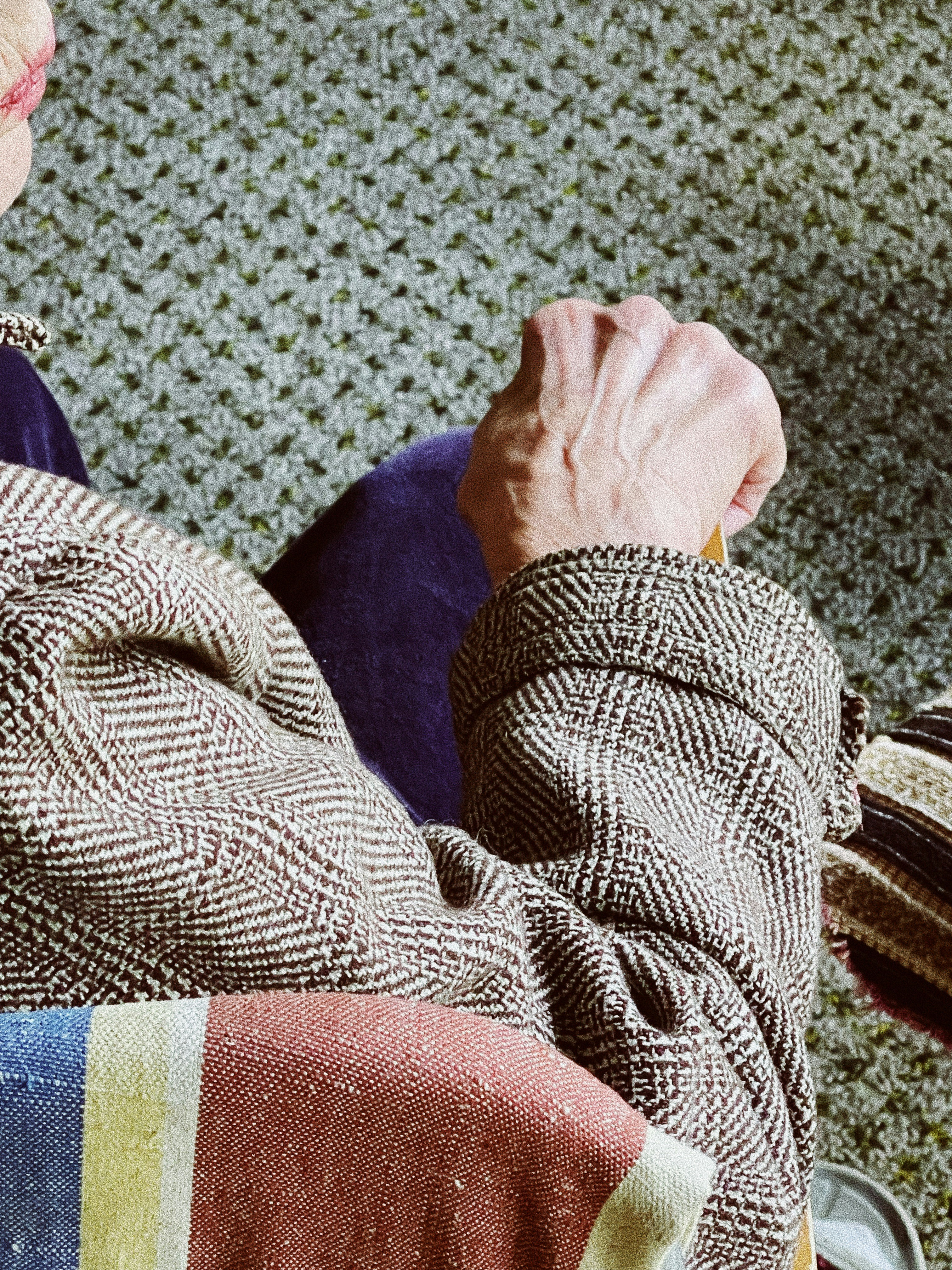 cozy knitting grandma wallpaper, wallpaper, Handmade Gift Ideas for Nana: Thoughtful & Heartfelt DIYs 3