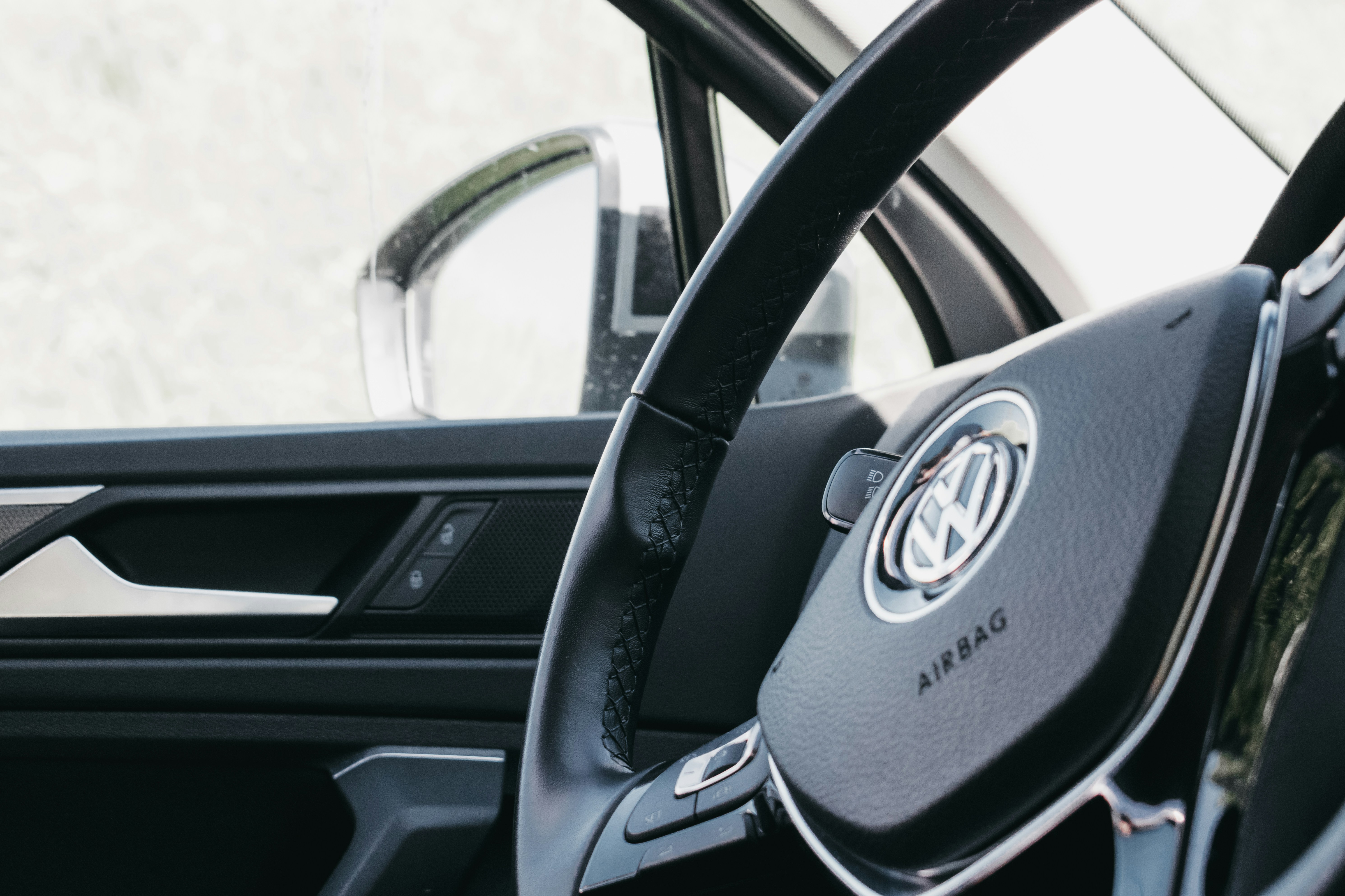 Photo by darya_tryfanava