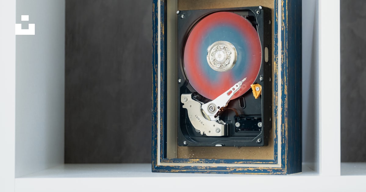 Black and red computer tower photo – Free Analog Image on Unsplash