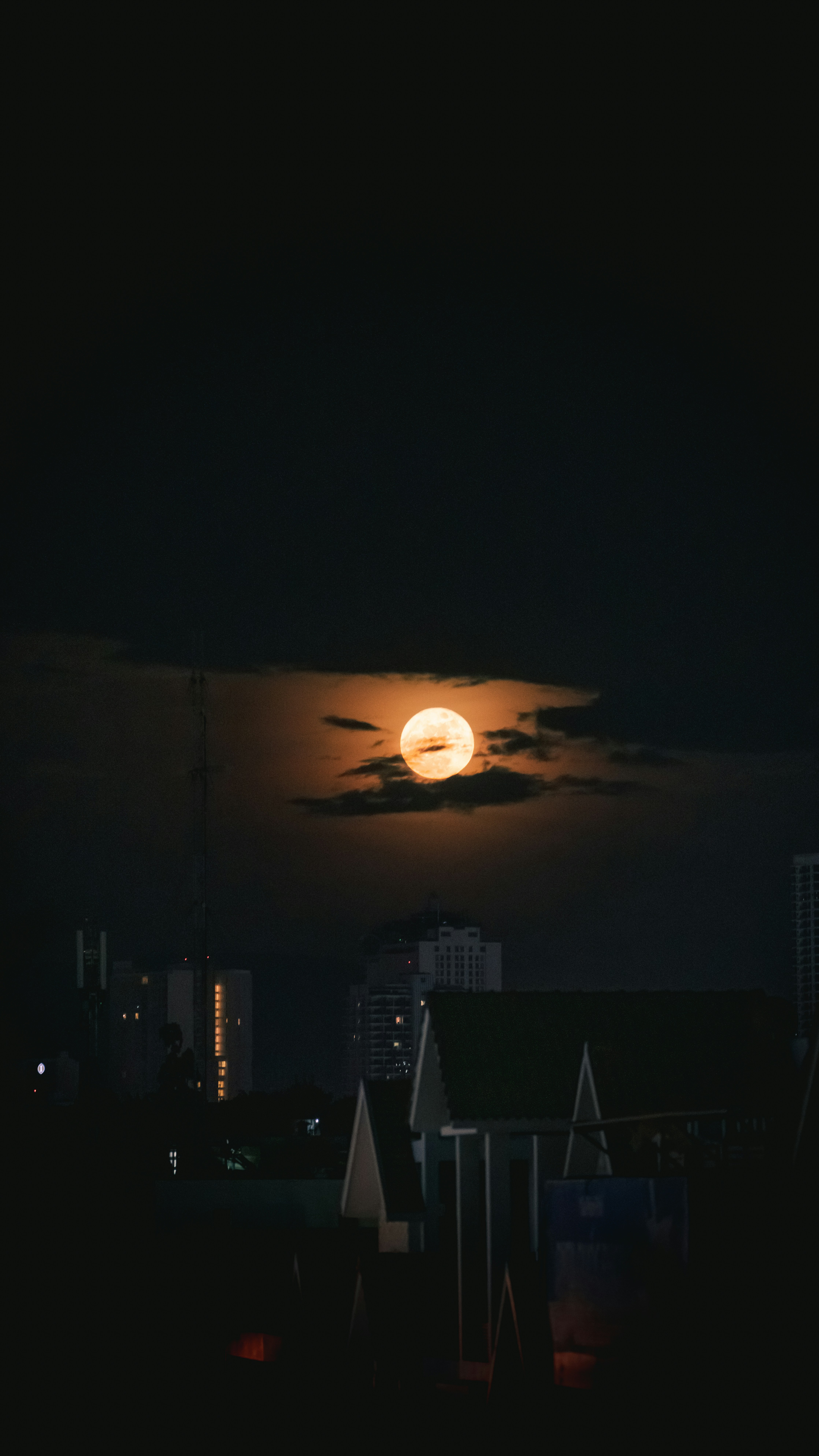 The Availability Heuristic: Why Recent Events Seem More Common Than They Are