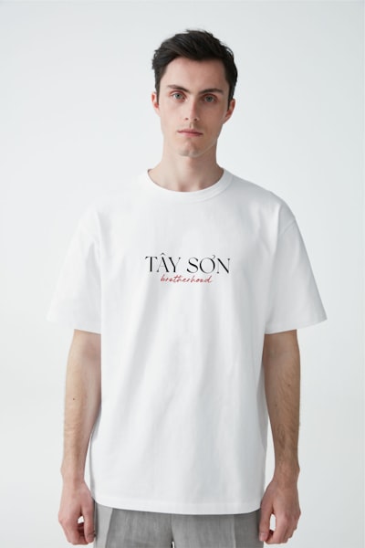 Oversized t-shirt front