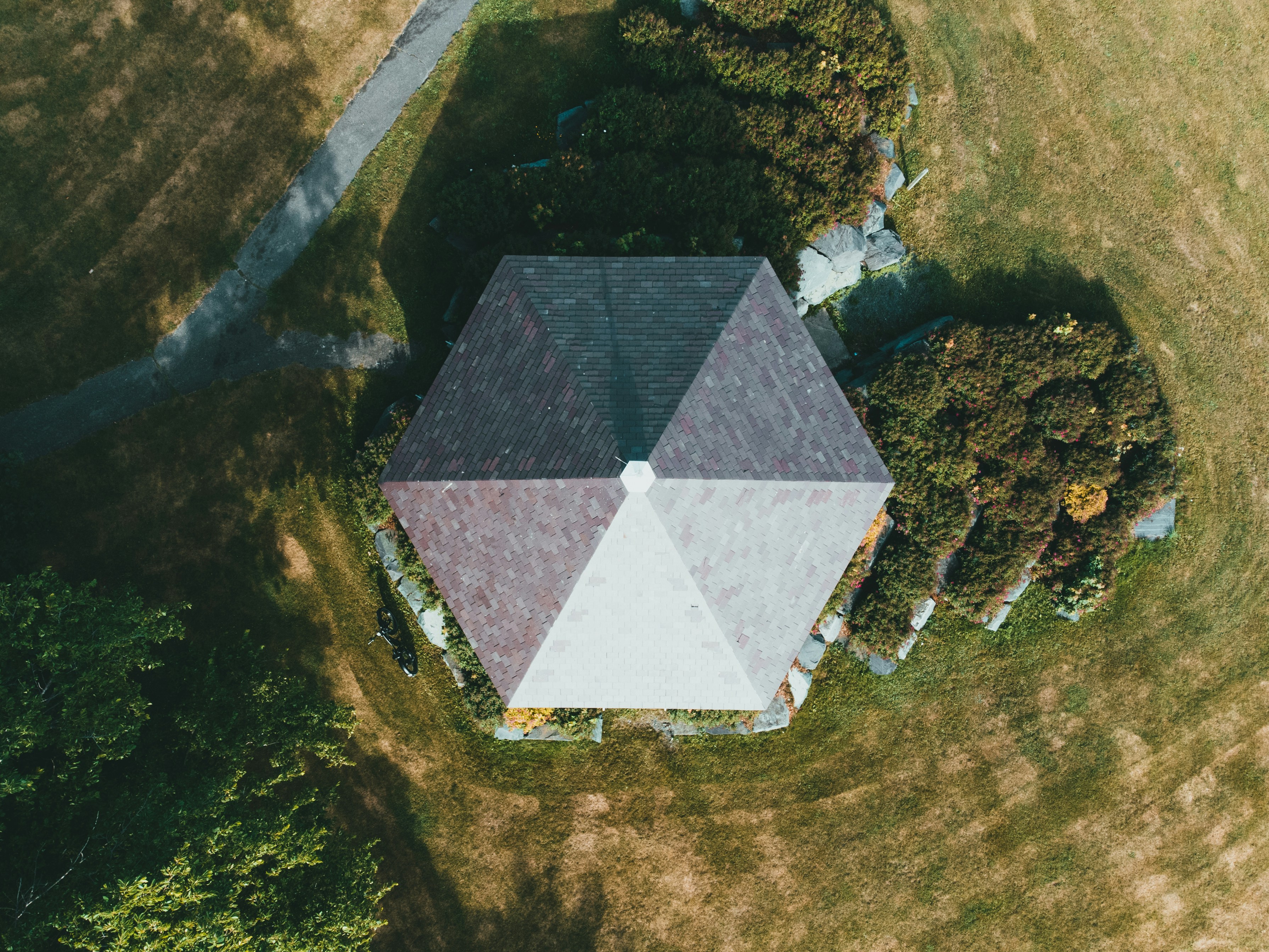 Photo by introspectivedsgn