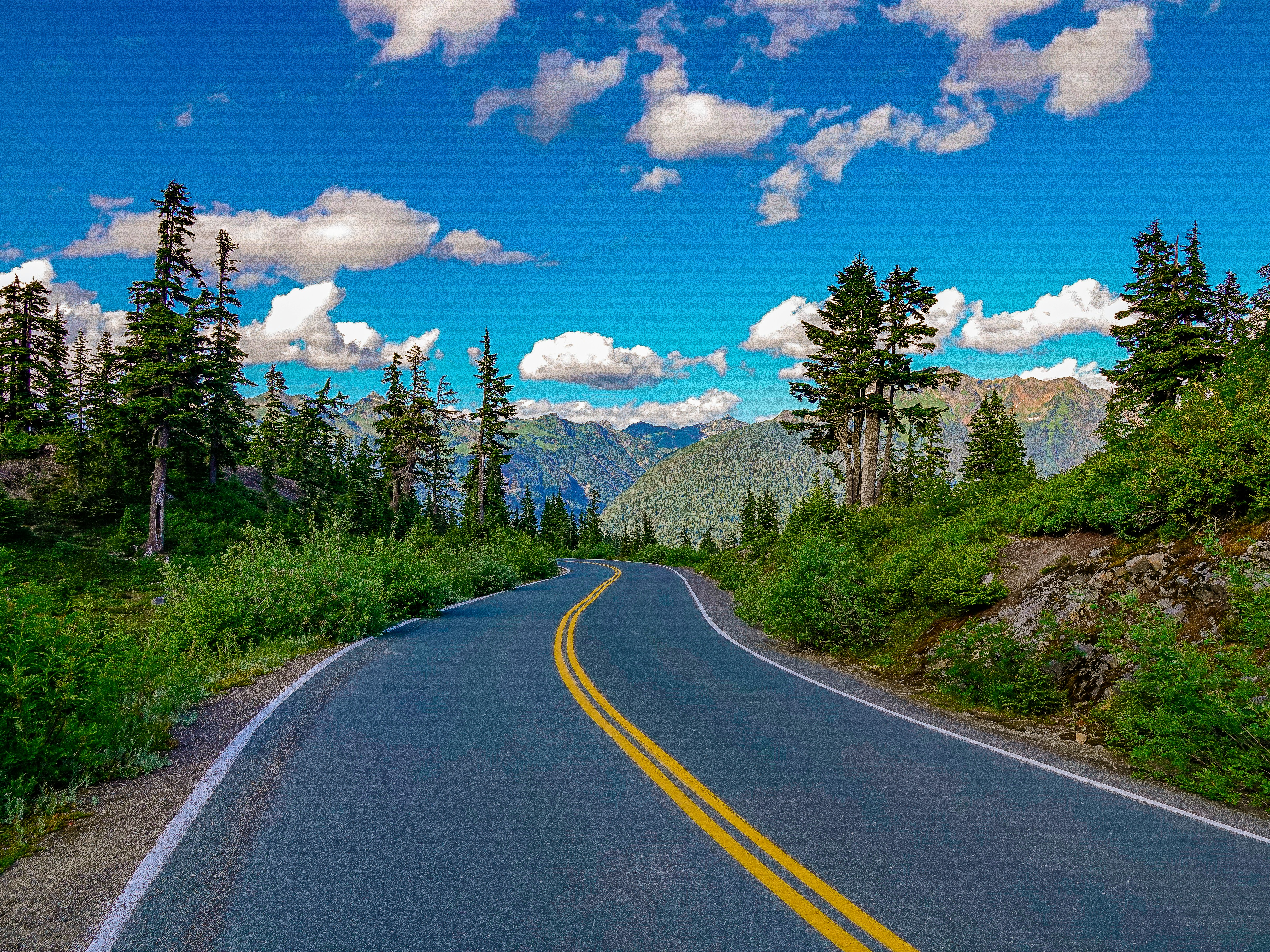 Photo by pavlpolo_official