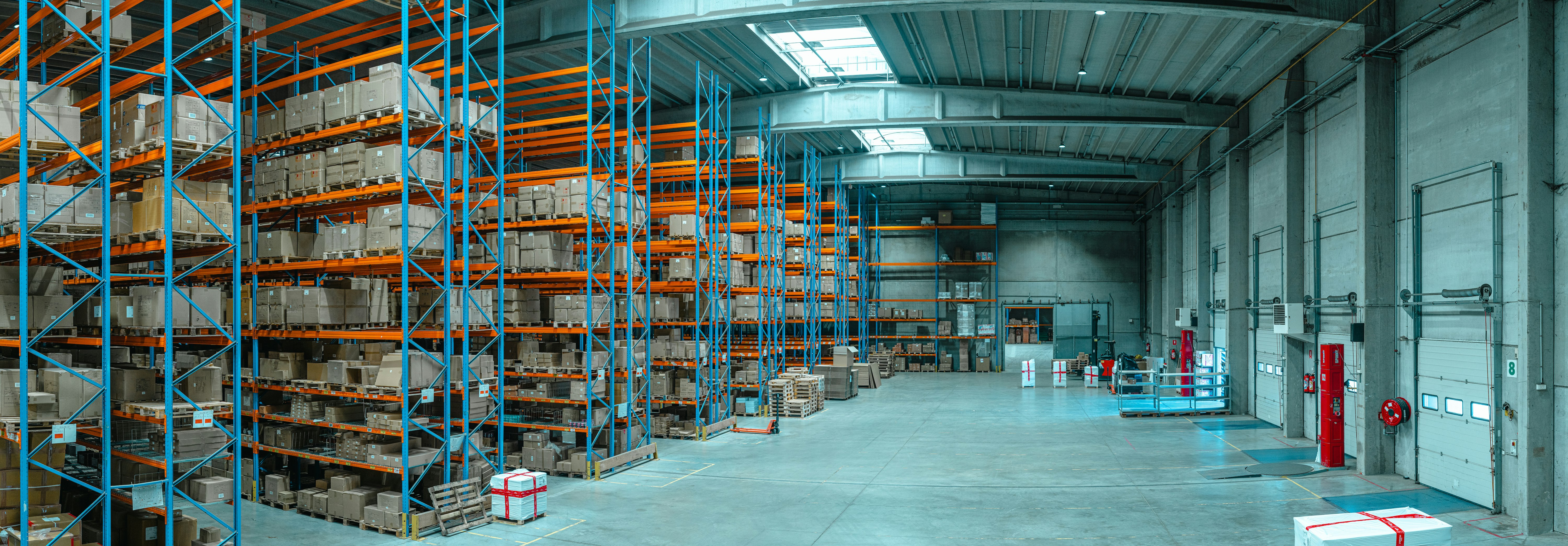 Warehouses Go for Automation