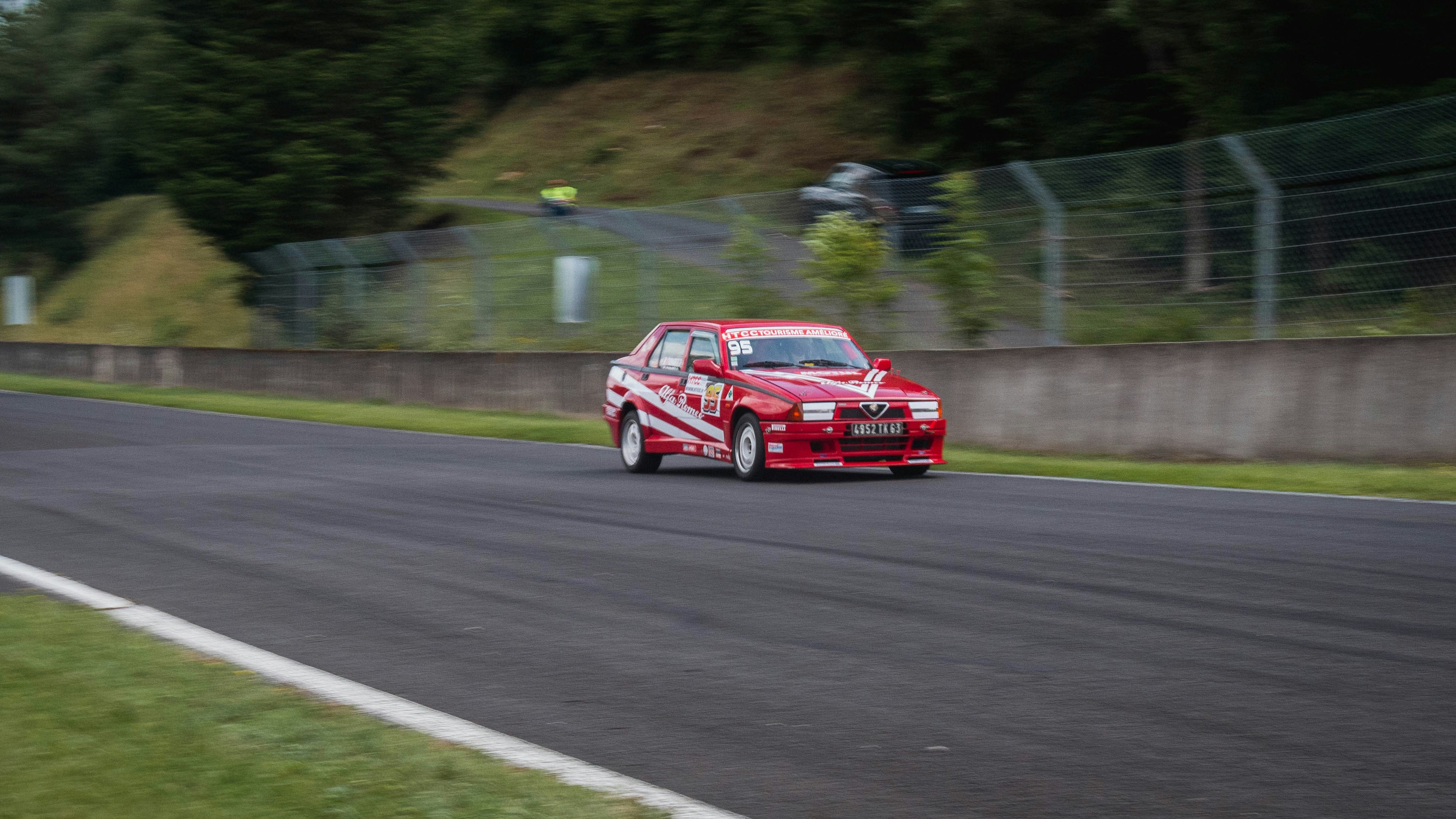 Photo by nicolaspeyrol