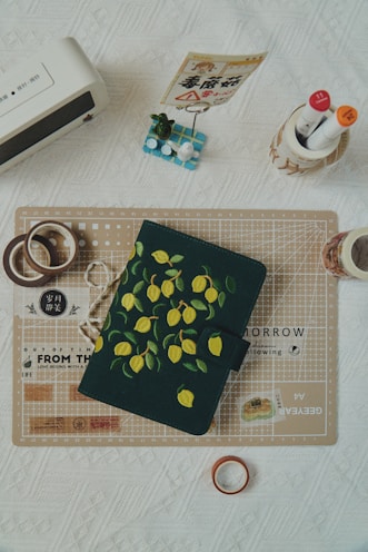 green and black apple card