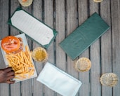 Porte menu en similicuir personnalisé