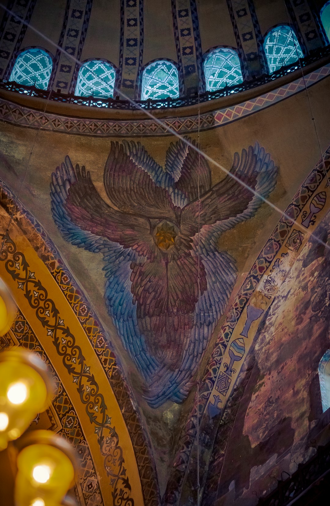 brown and white floral ceiling