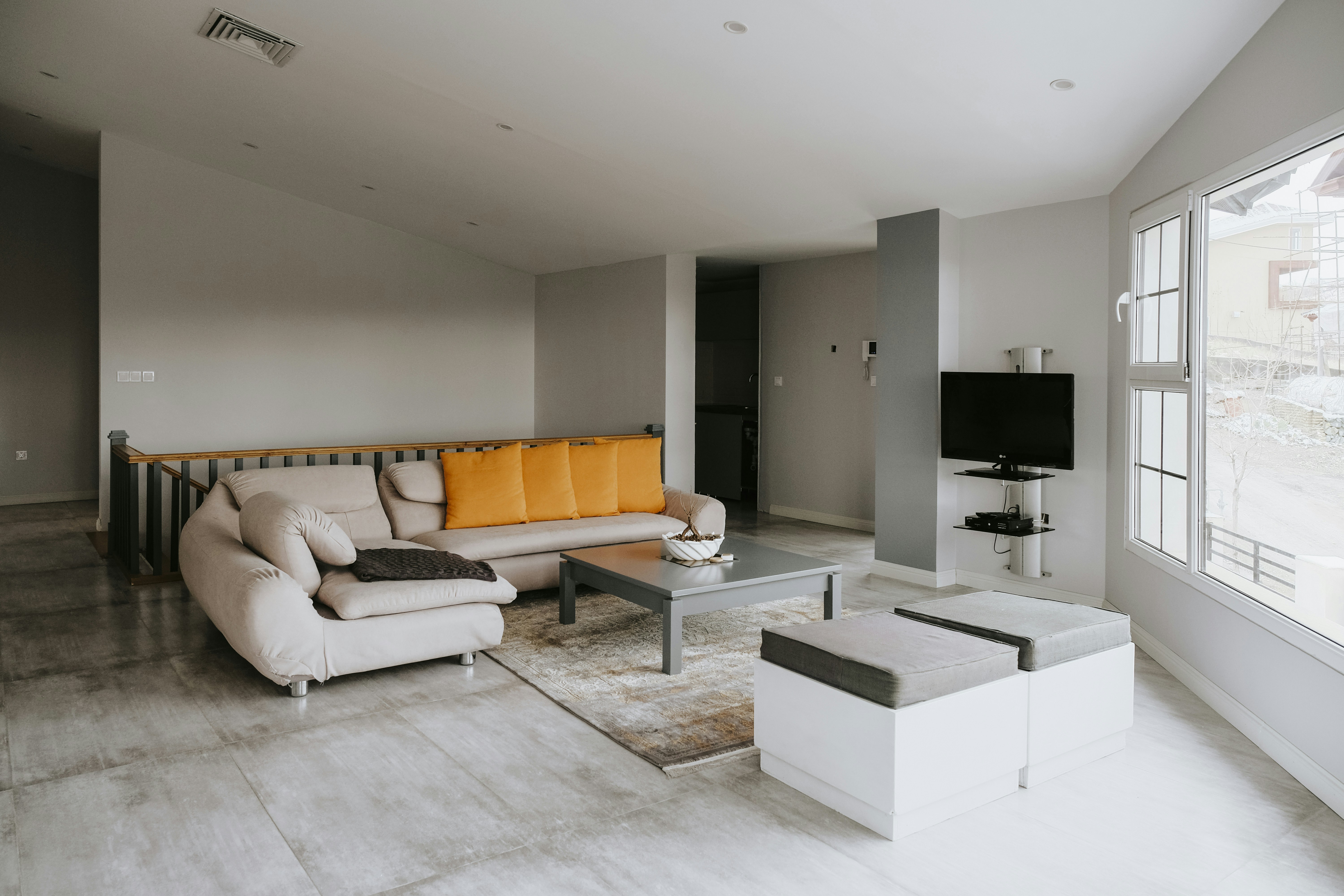 Photo by sammoghadam