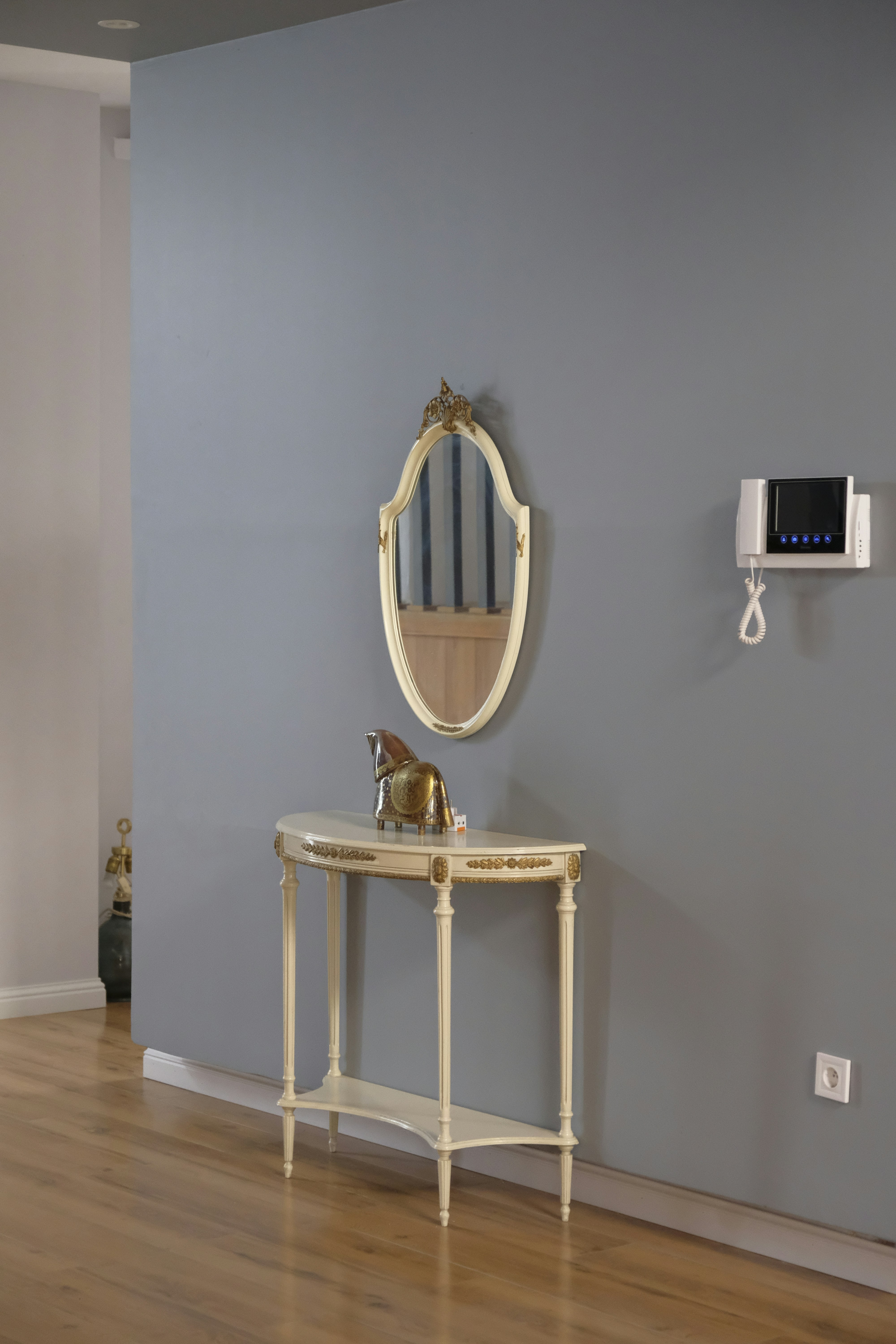 Photo by sammoghadam