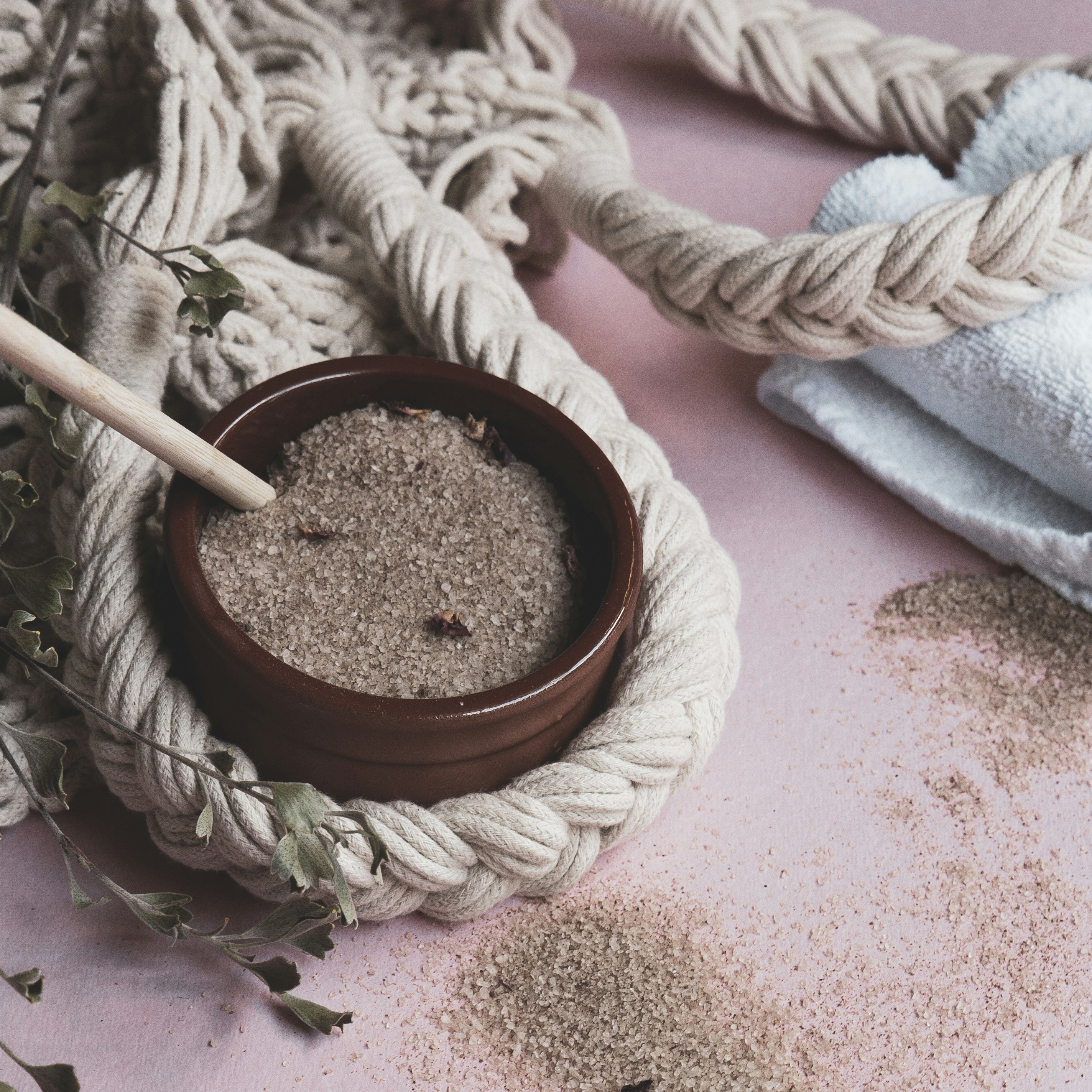 Photo by laarkstudio