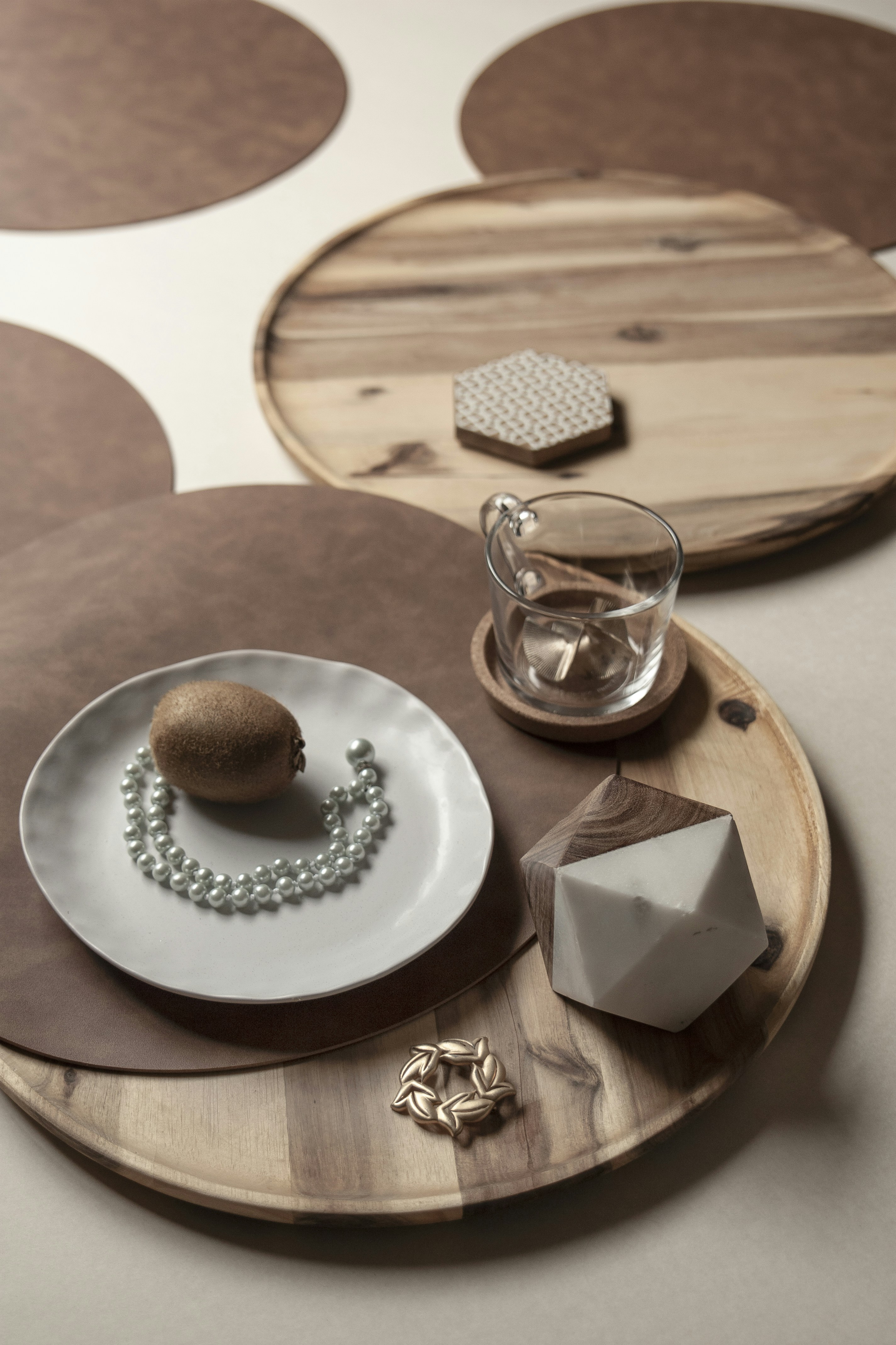 Photo by laarkstudio