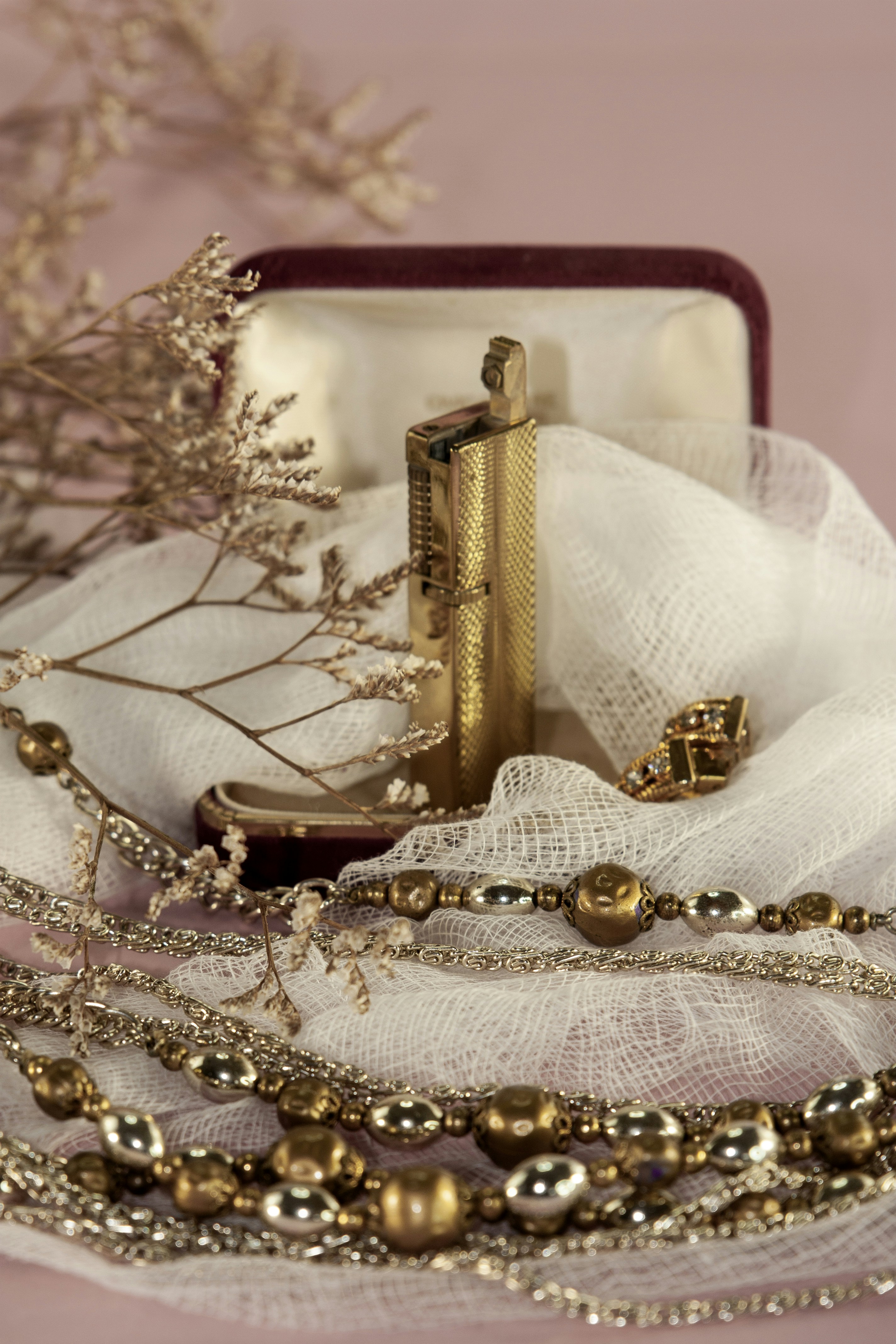 L' Zarro Vintage Bridal Purses's image