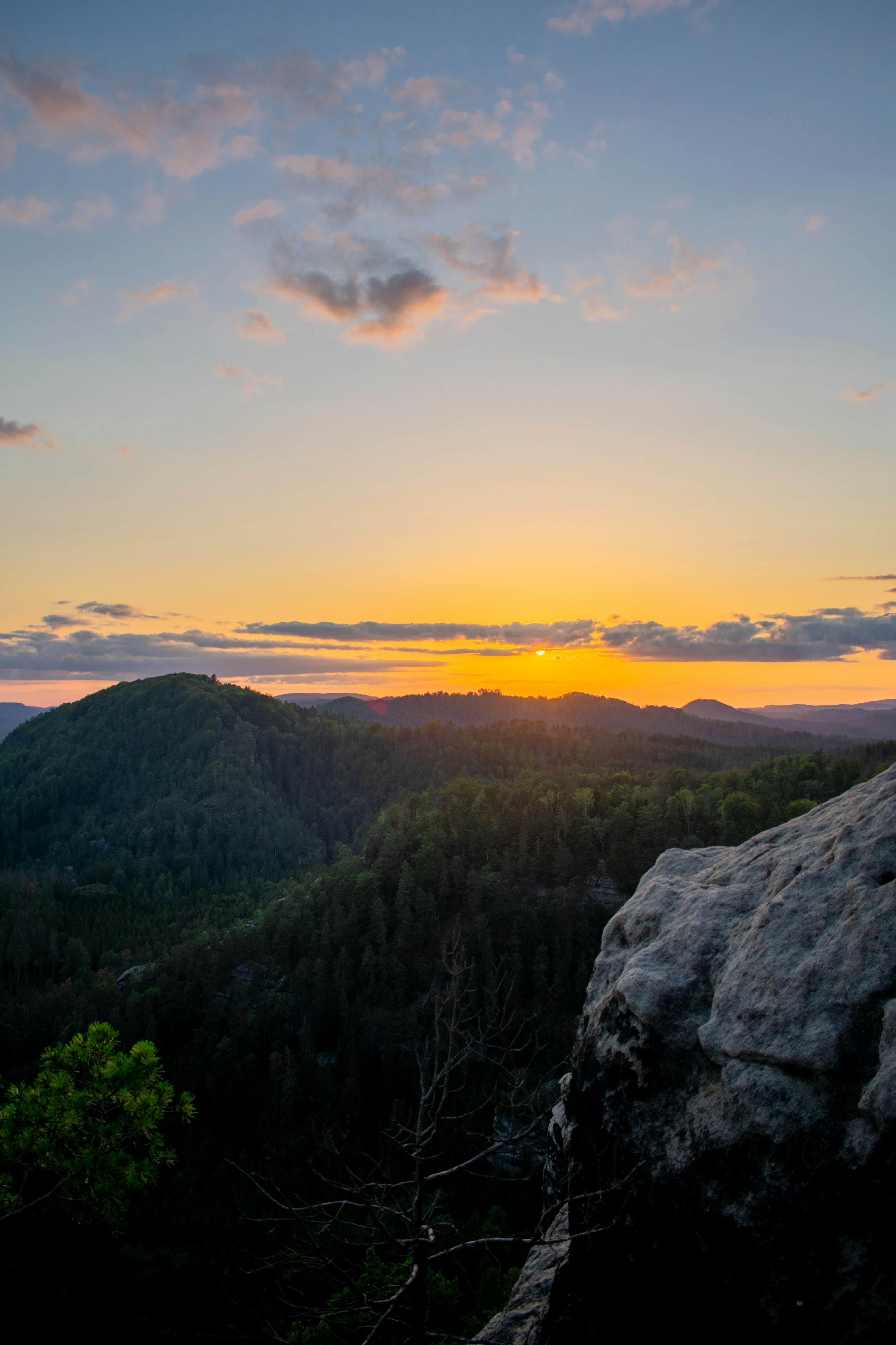 Photo by lukaskonvica