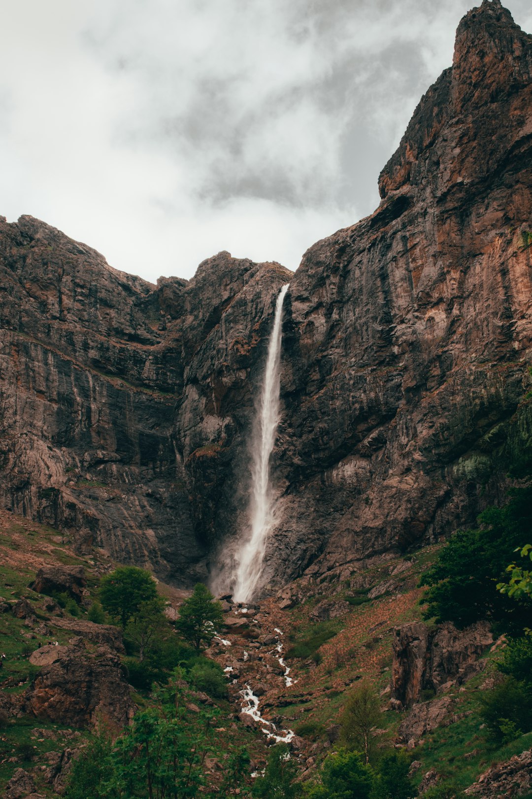 travelers stories about Waterfall in Waterfall "Raisko Praskalo", Bulgaria