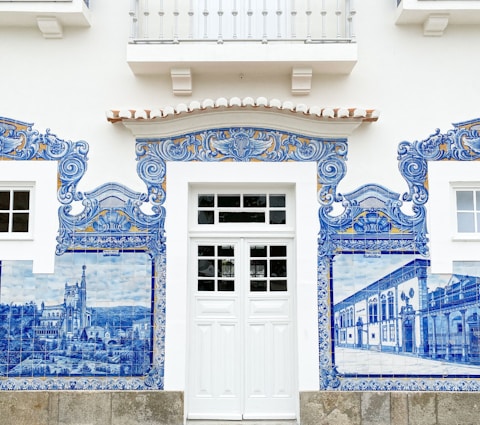 Taxis Rodrigues Aveiro - Estação velha e os seus azulejos