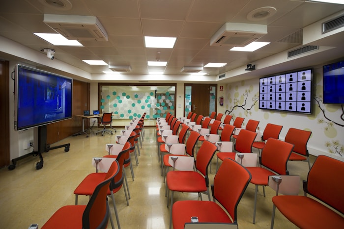 Igienizare scaune comerciale restaurant