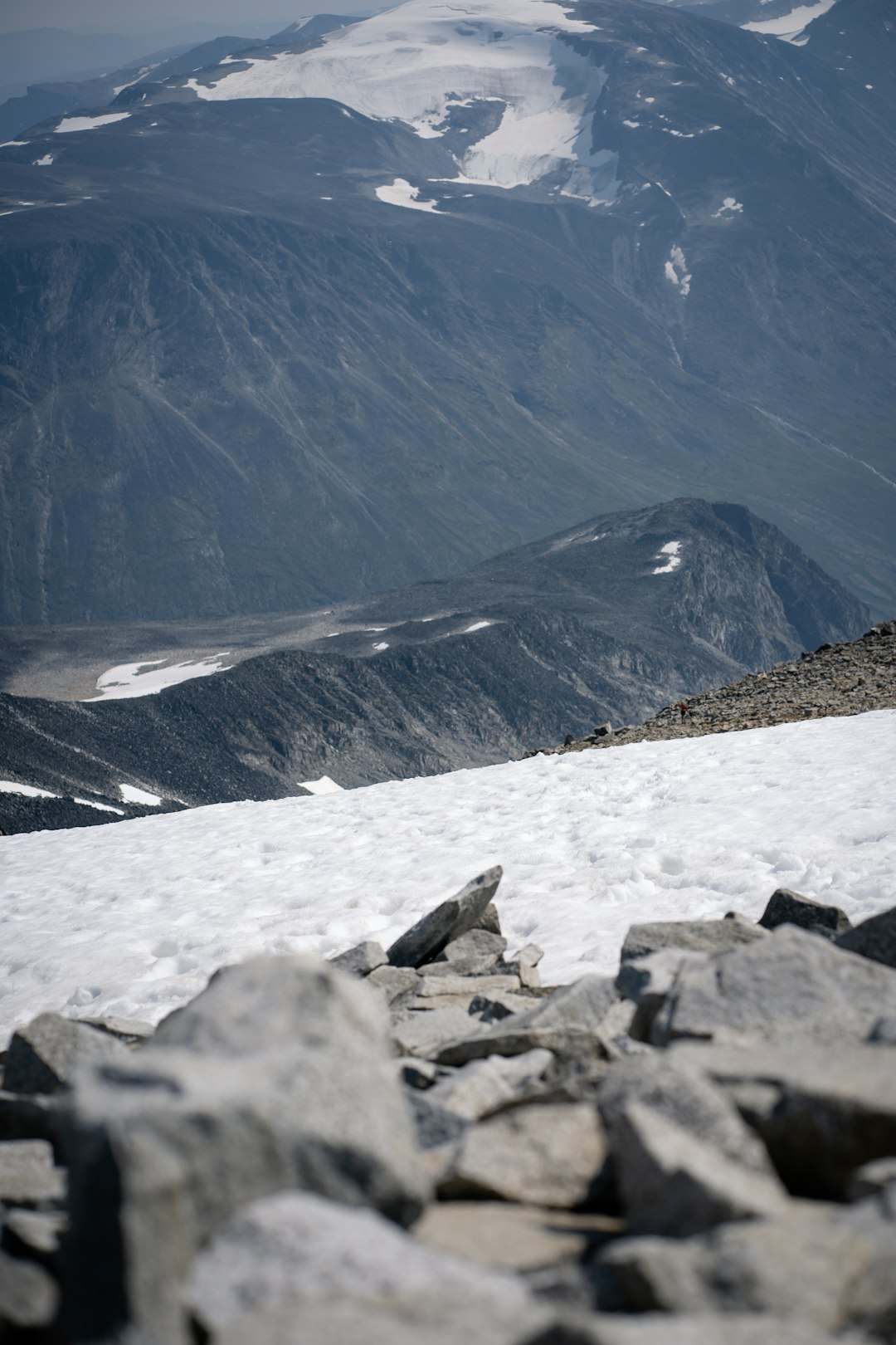 gray rocky mountain during daytime