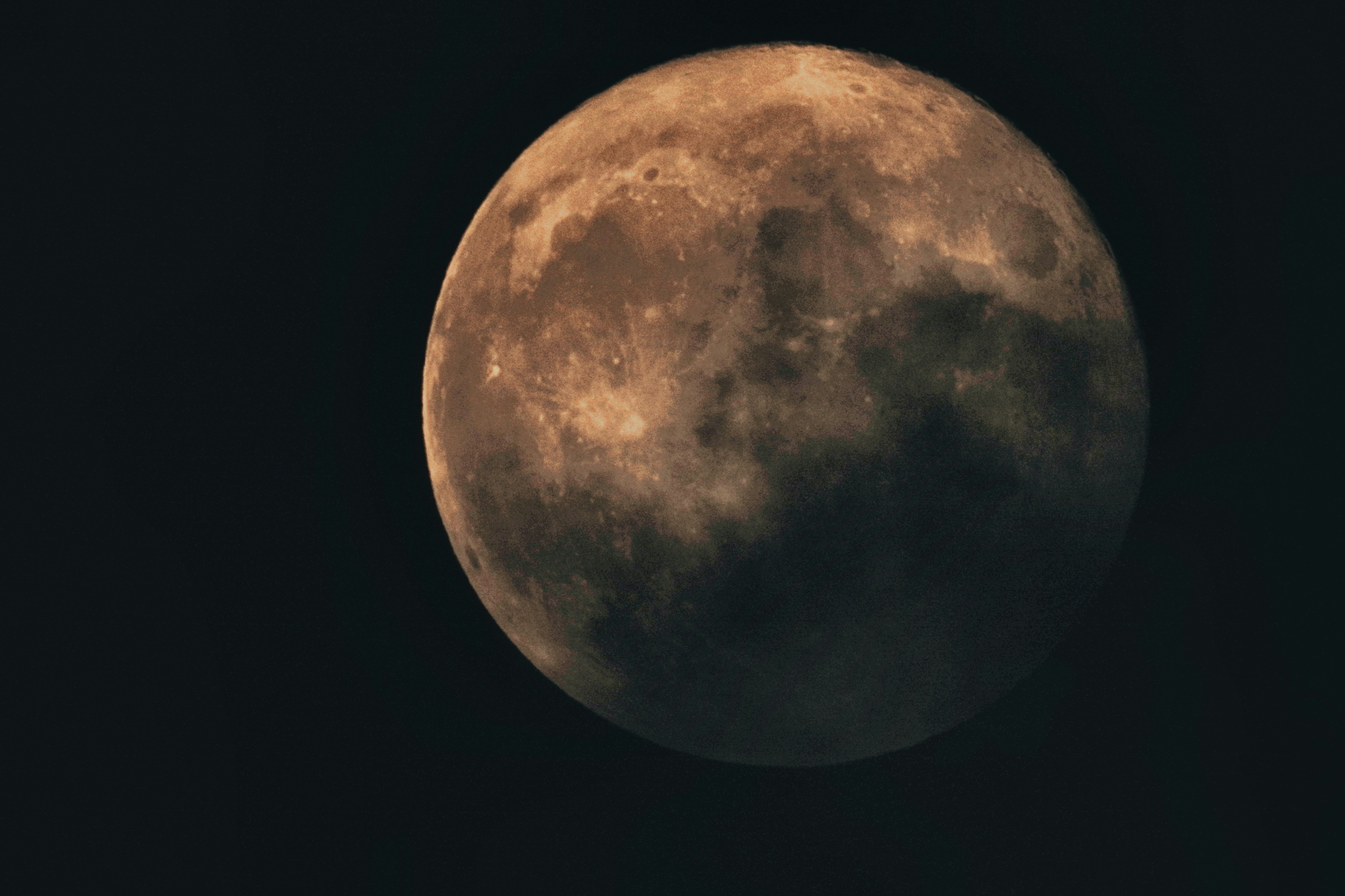 Photo by thomaskinto