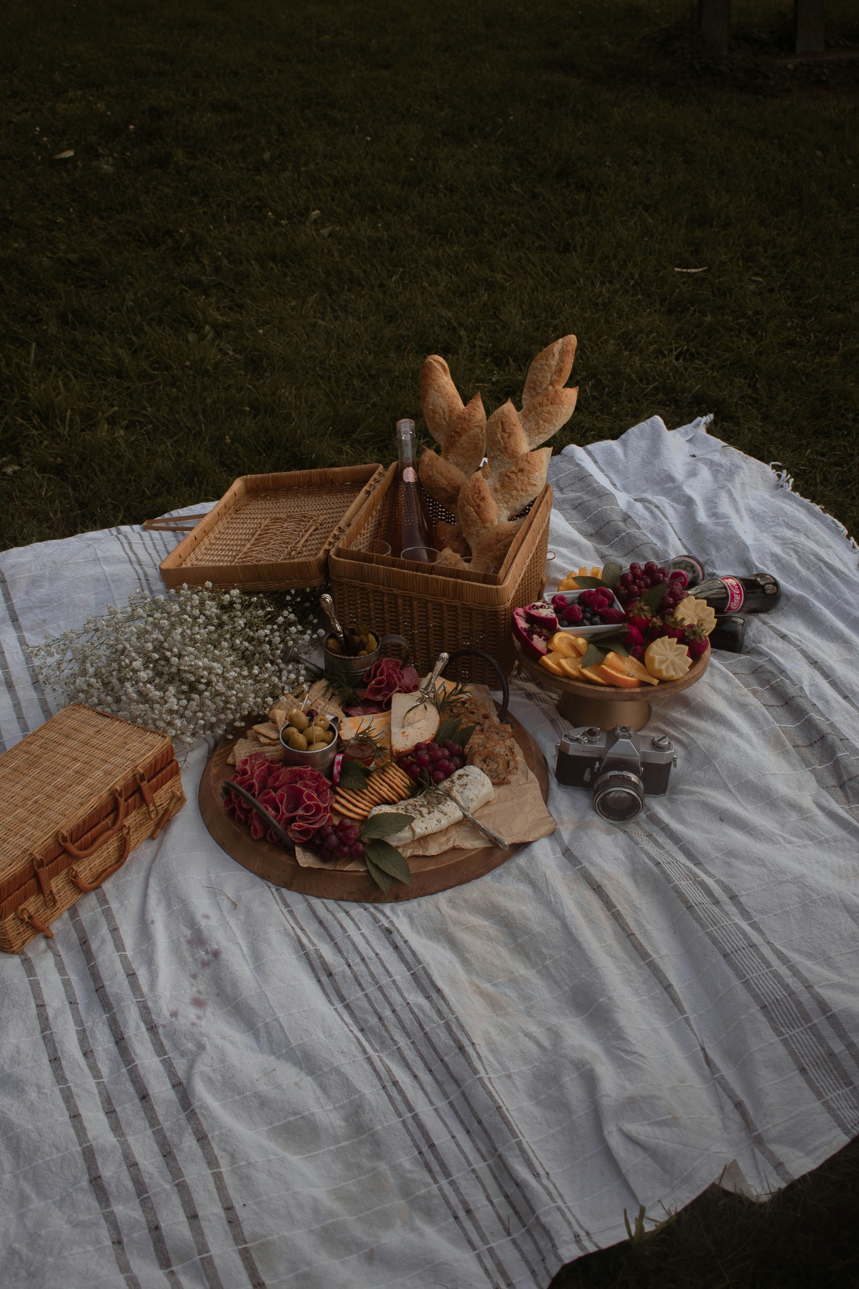 picnic basket