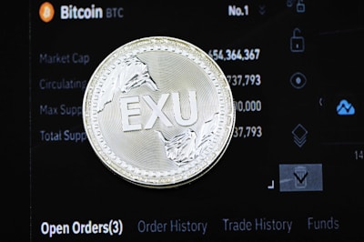 gold and silver round coin