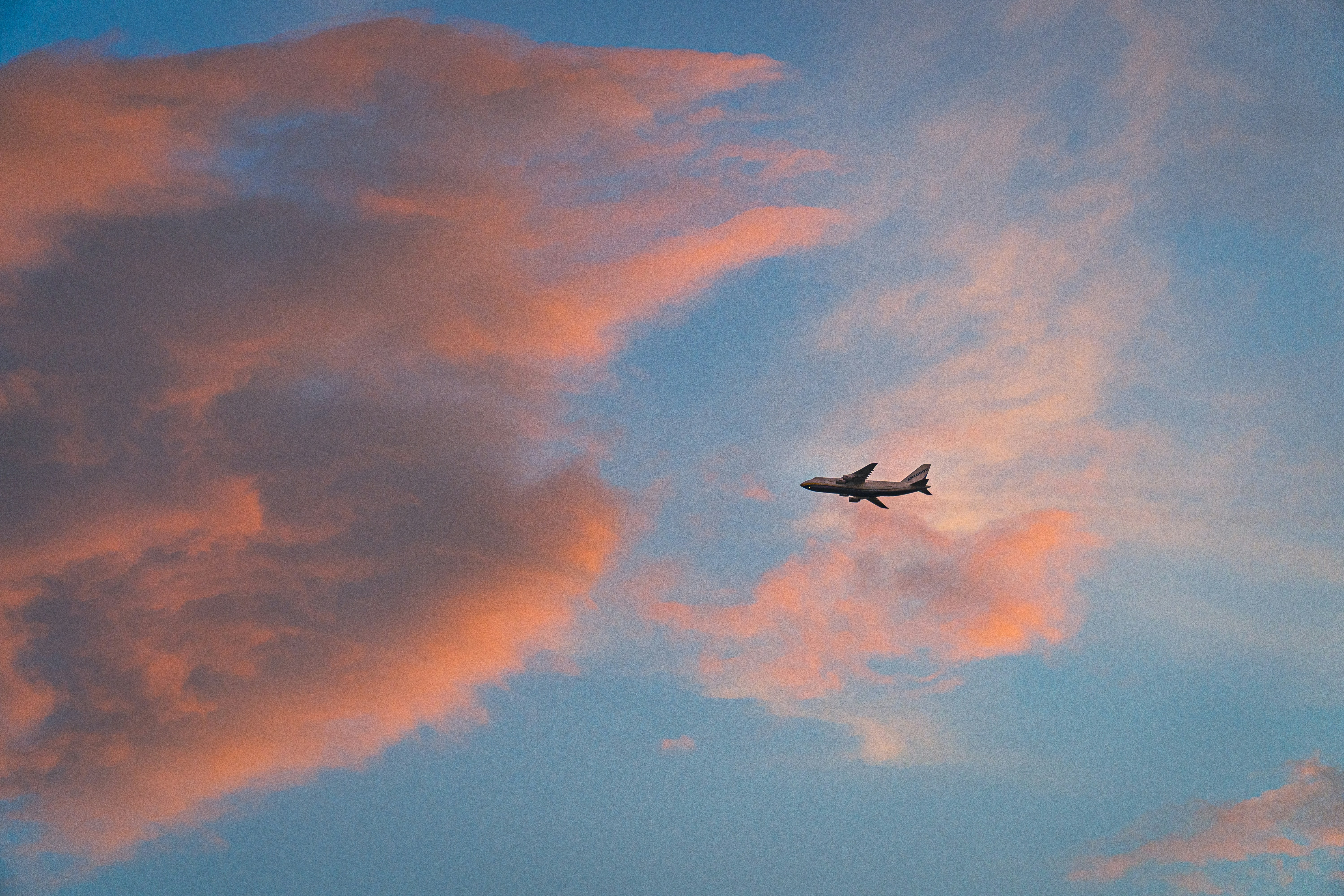 One of the biggest airplanes in the world - The Antonov An-124 Ruslan