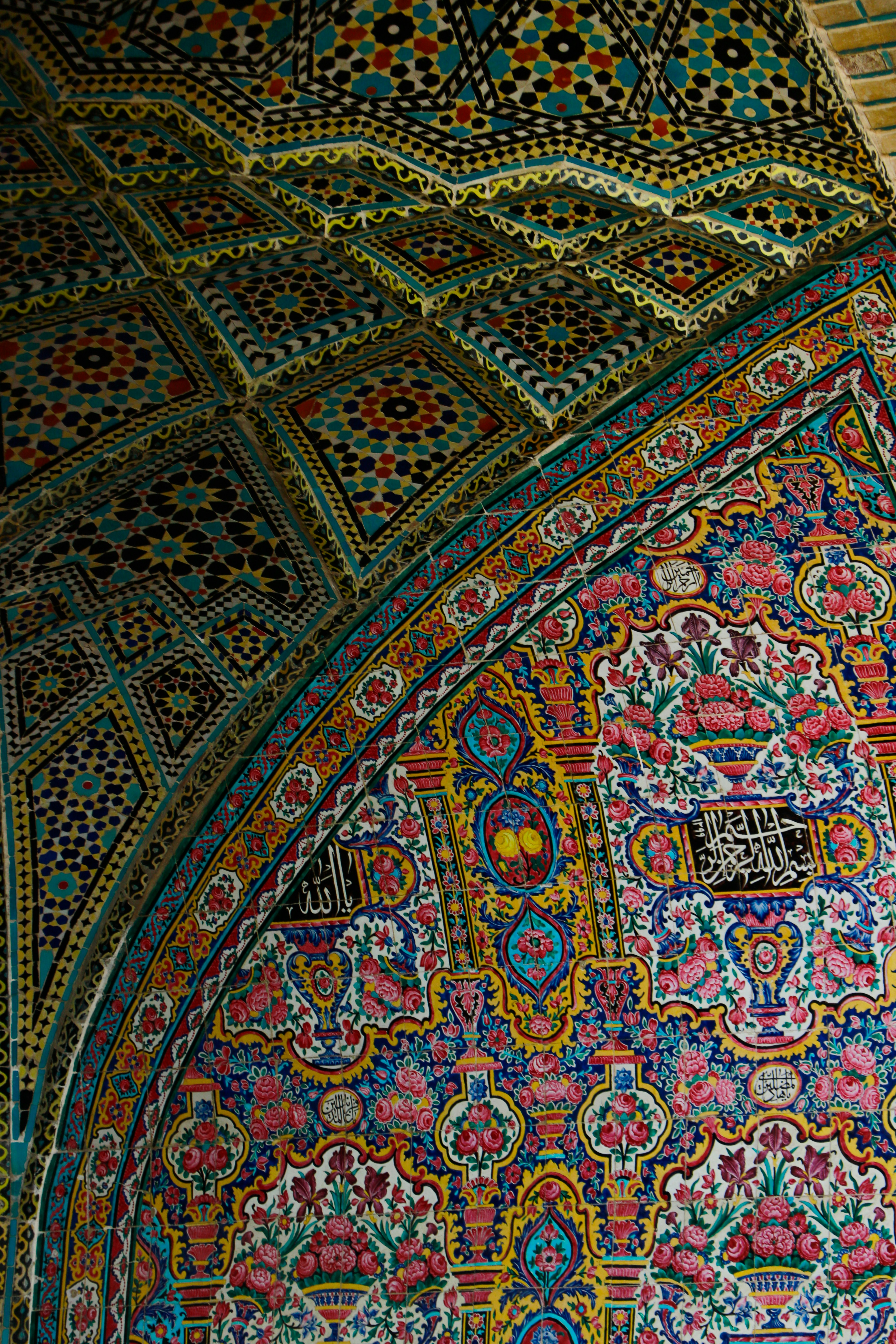 The Timeless Art of Moroccan Zellige: A Journey Through Mosaic Craftsmanship