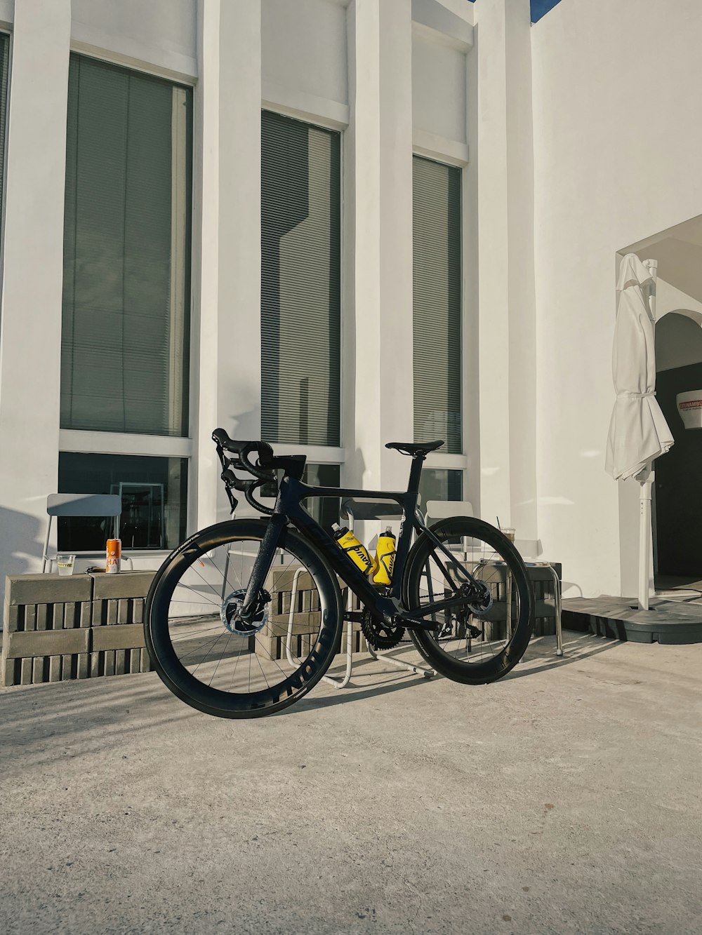 black and yellow hardtail mountain bike