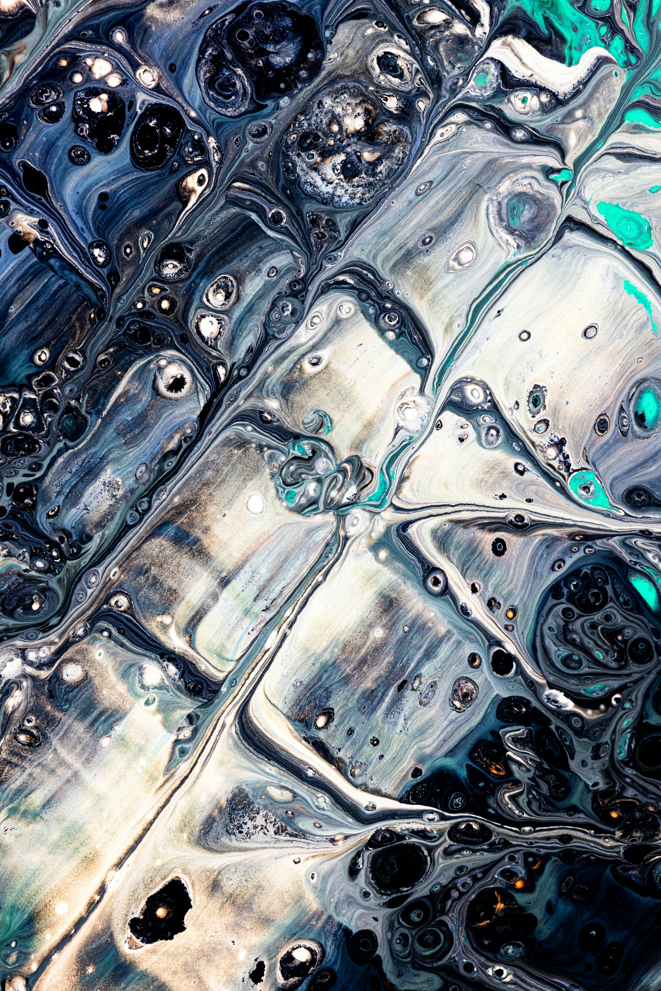 Photo by solenfeyissa