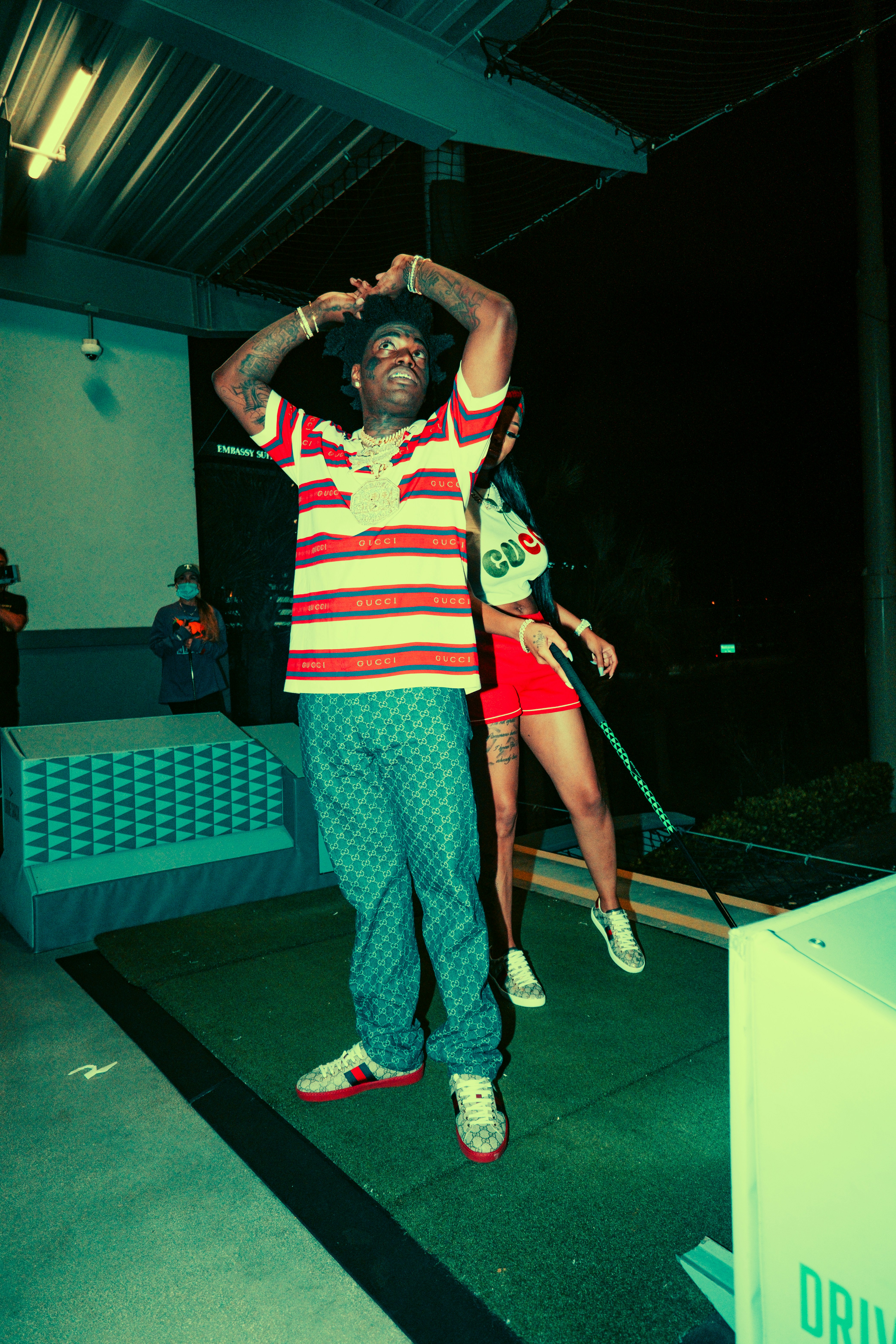 photo-1627773699655-5c84a403e611?ixid=M3