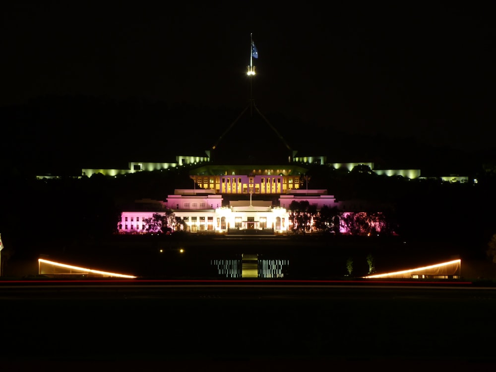 Lichter der Stadt bei Nacht