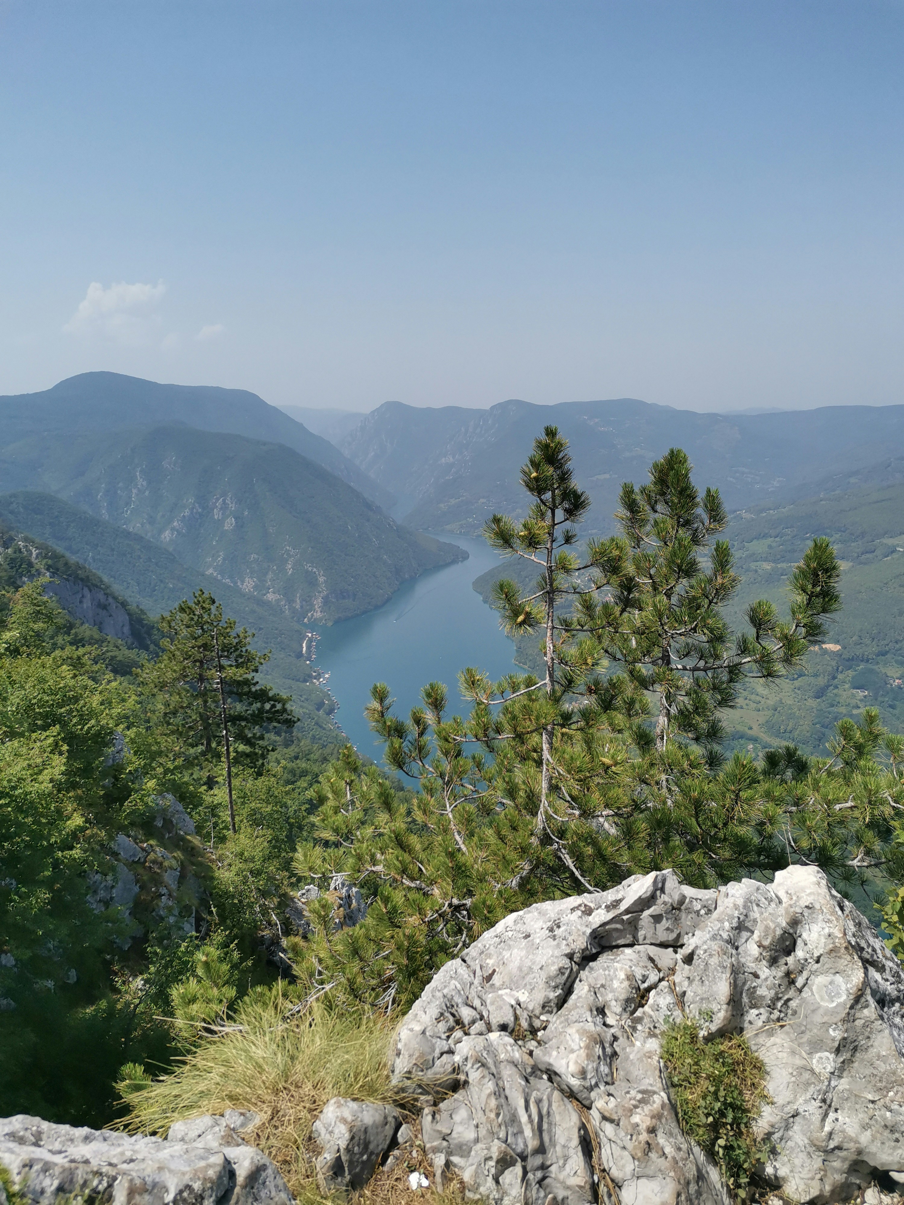Photo by obrenovac