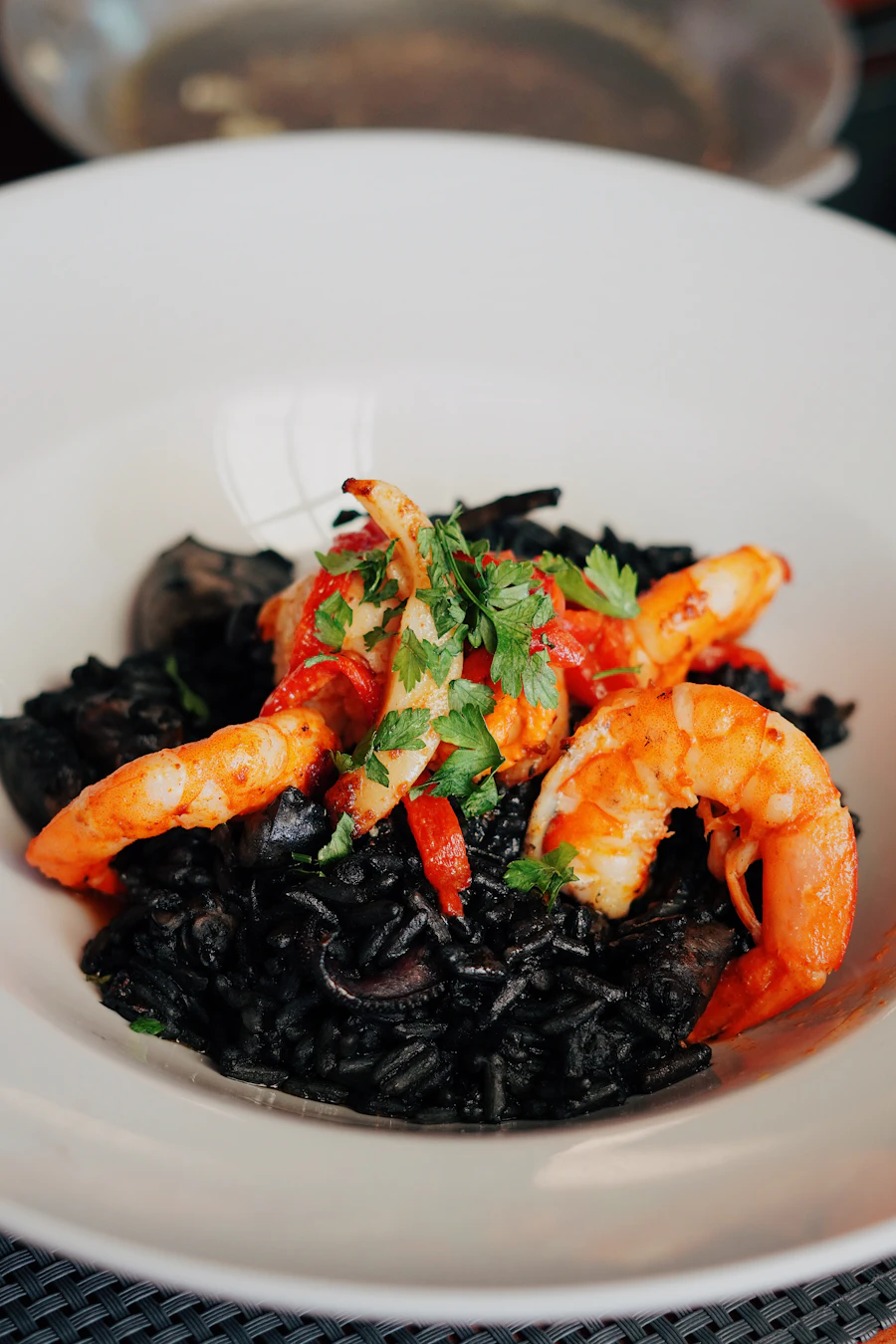 Garlic prawns with bread