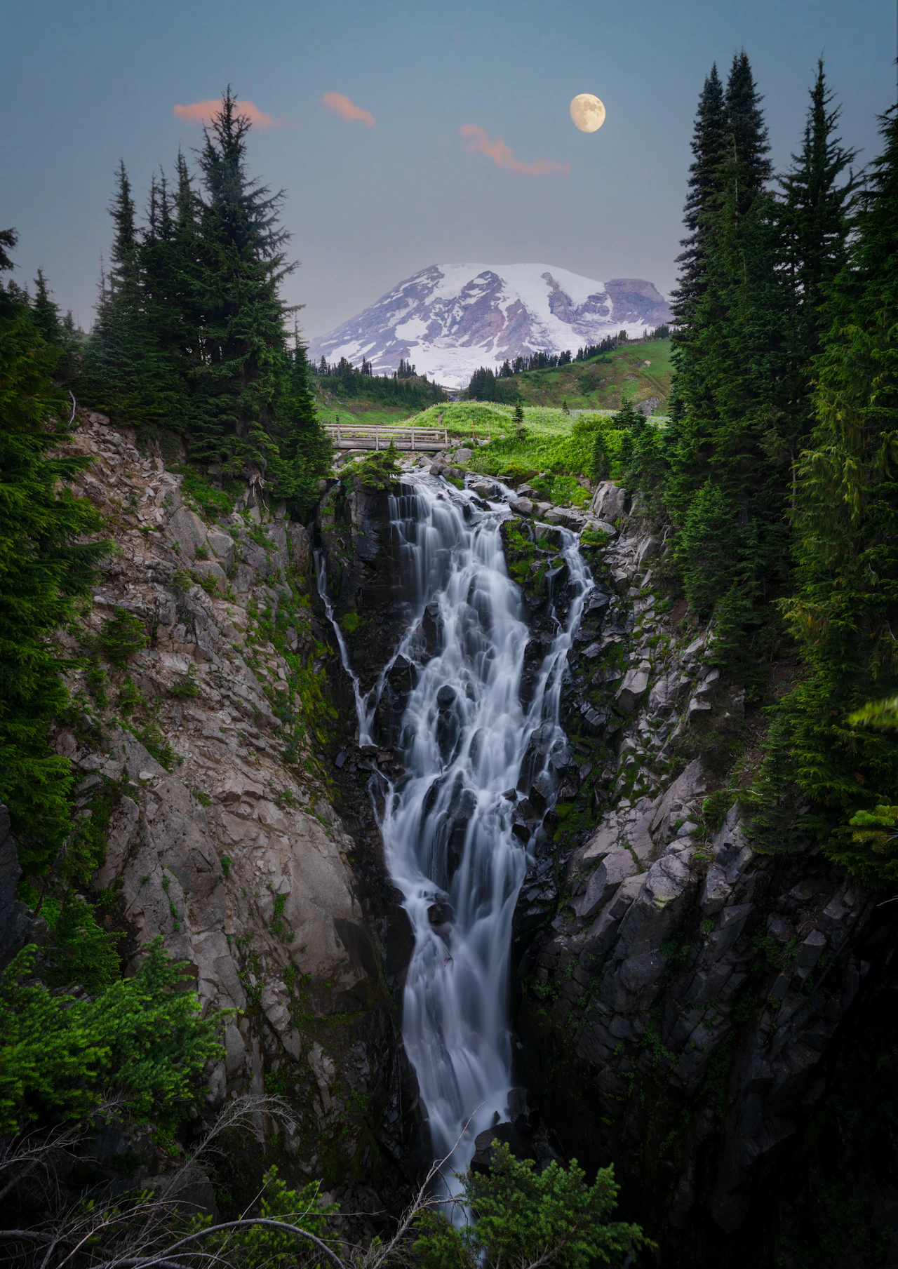 Karakiya Waterfalls — a One-Day Active Hike from Tashkent