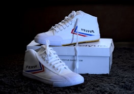 white and gold nike air force 1 high