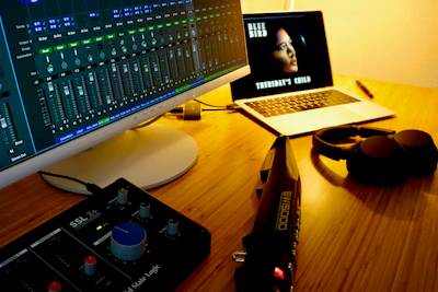 Recording workshops for everyone, learn the art of recording right in your own community