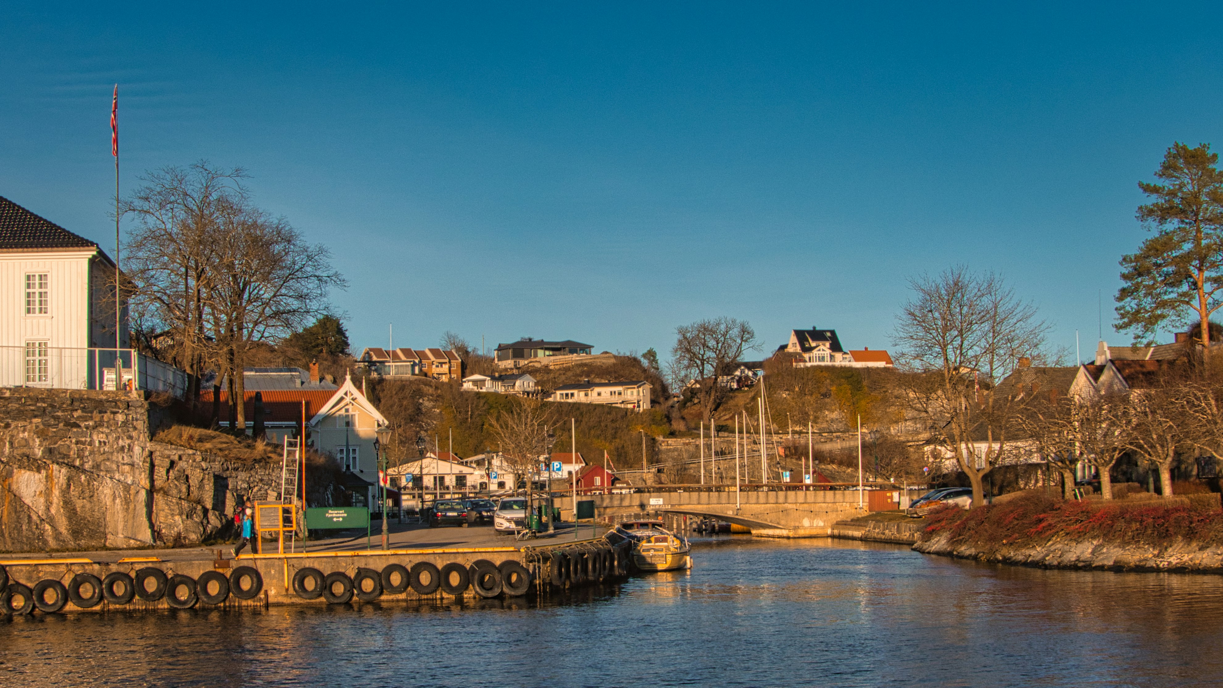 Photo by gunnarridder