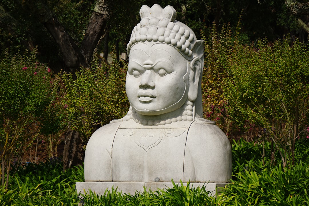 第一次戴佛牌的重要性-揭示佛教修行的契機