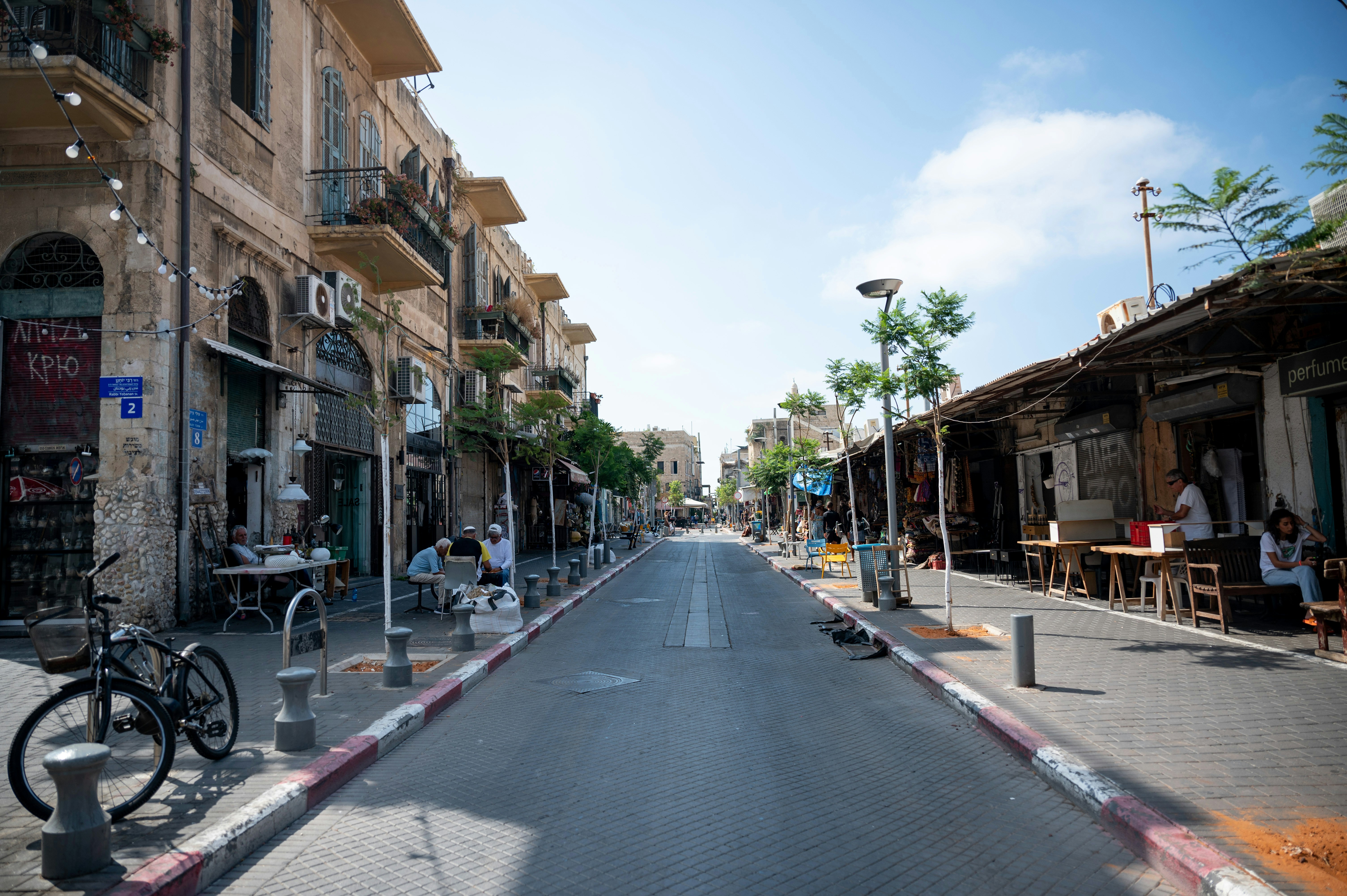 Stay online in the Israel with a prepaid eSIM from eSIMlii. Instant activation, no roaming charges, and reliable coverage.