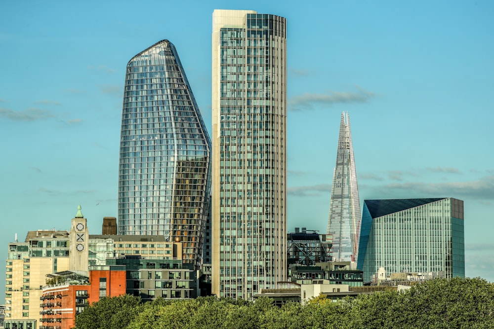 high rise building during daytime